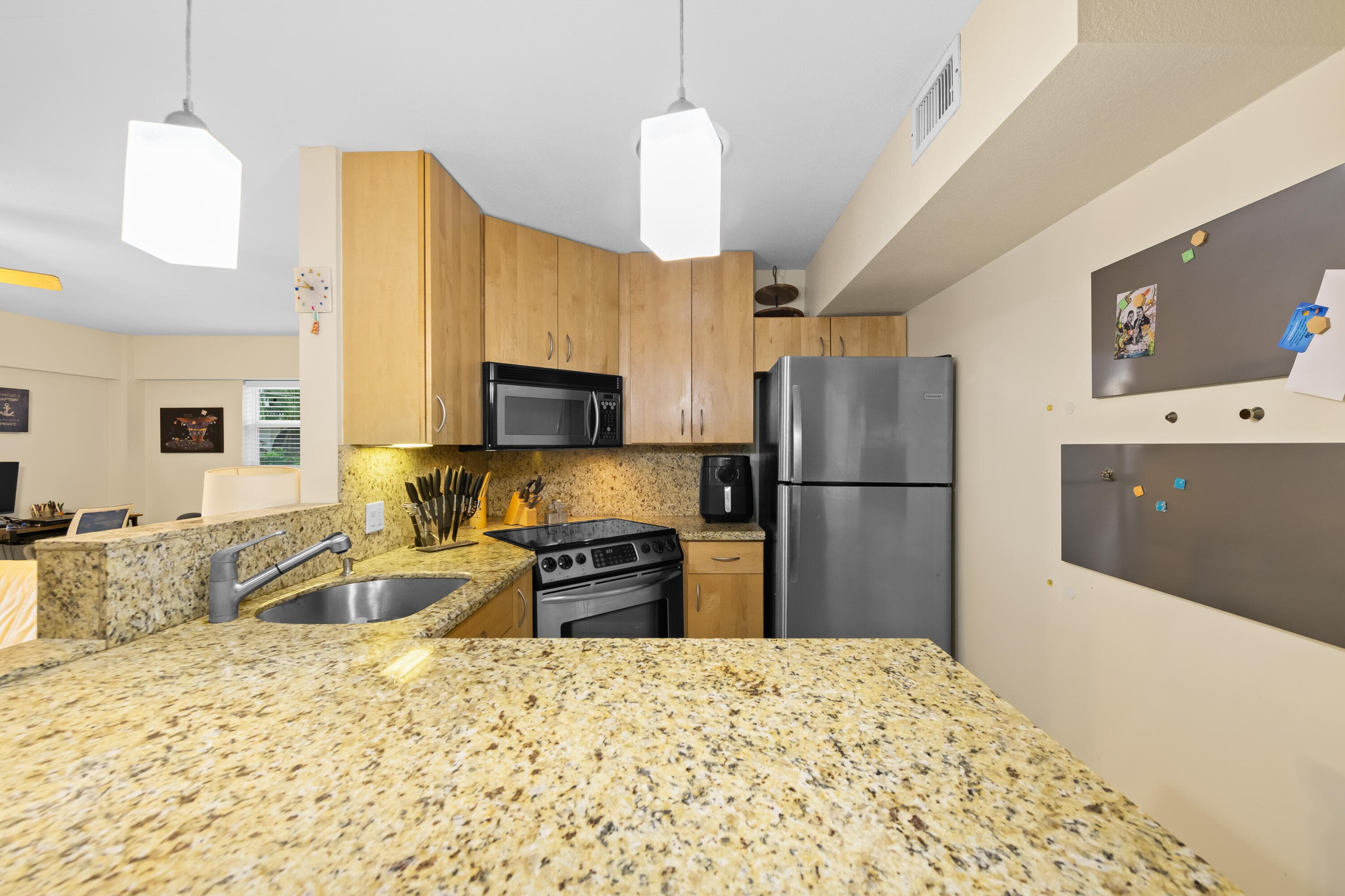 95 N Birch Road 304, Fort Lauderdale, FL 33304 — photo 13 of 35