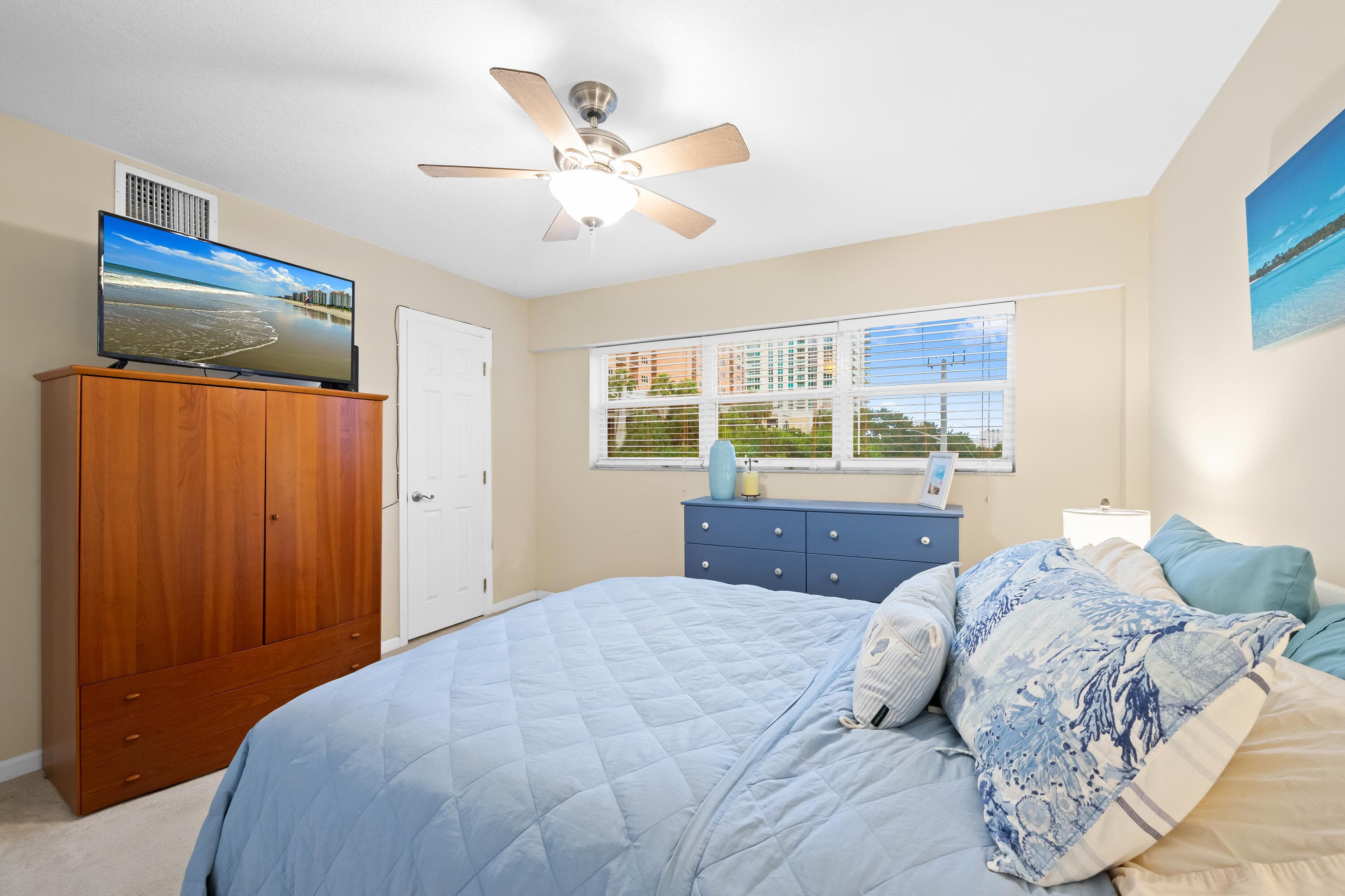 95 N Birch Road 304, Fort Lauderdale, FL 33304 — photo 16 of 35