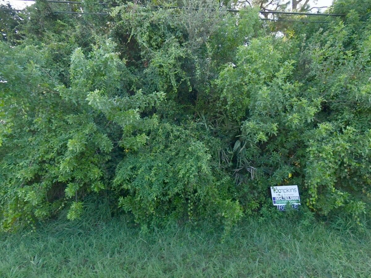 541 SW Cherryhill Road, Port St. Lucie, FL 34953 — photo 1 of 1
