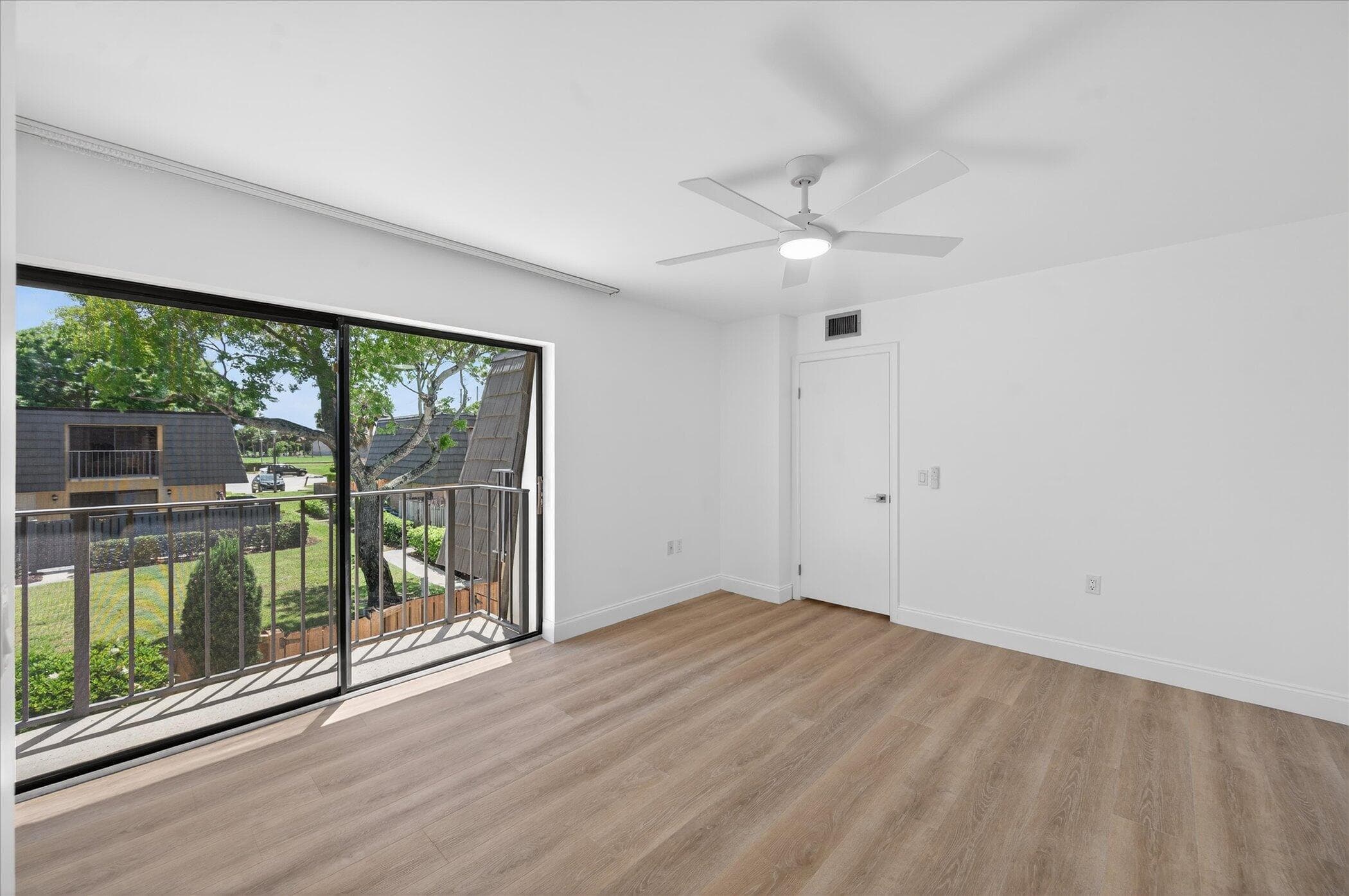 1617 16th Way, West Palm Beach, FL 33407 — photo 10 of 37