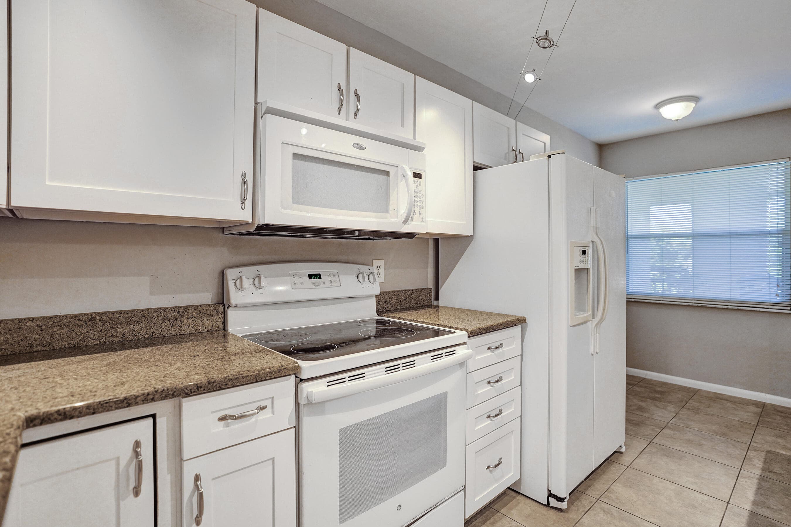 2906 SW 21st Terrace 31b2, Delray Beach, FL 33445 — photo 8 of 21