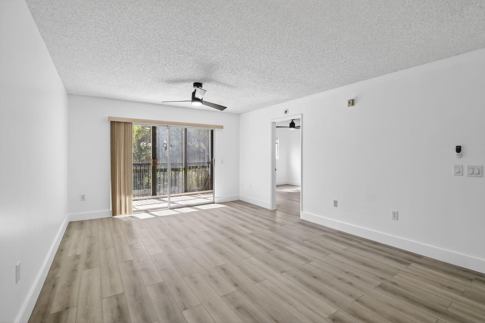 900 SW 142nd Avenue 305l, Pembroke Pines, FL 33027 — photo 10 of 37