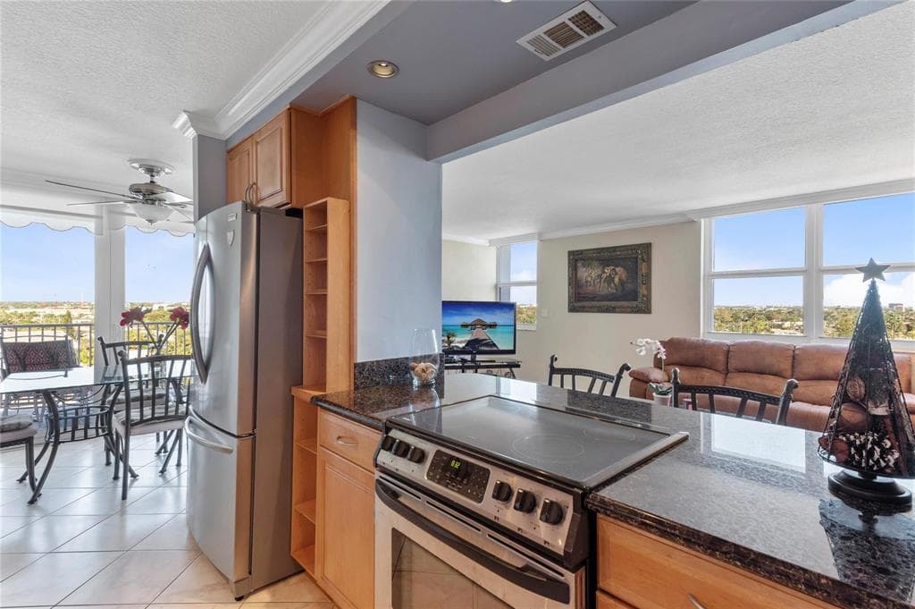 2881 NE 33rd Court Ph A, Fort Lauderdale, FL 33306 — photo 2 of 21
