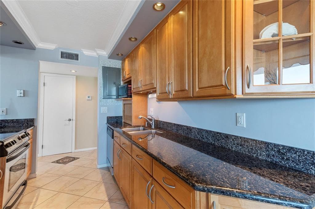 2881 NE 33rd Court Ph A, Fort Lauderdale, FL 33306 — photo 5 of 21