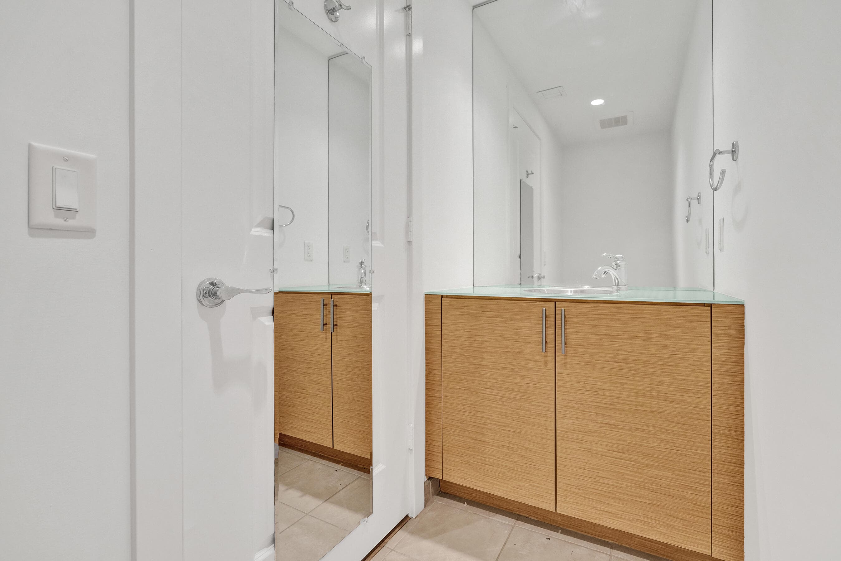 315 NE 3rd Avenue 1201, Fort Lauderdale, FL 33301 — photo 12 of 46