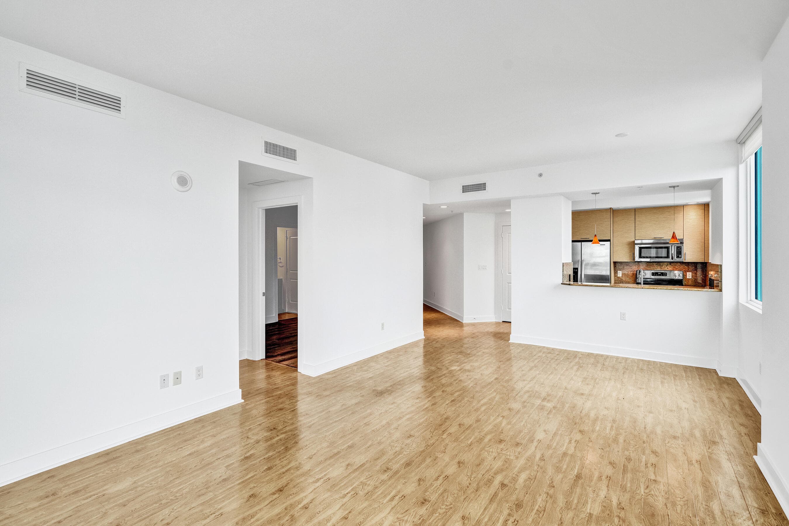 315 NE 3rd Avenue 1201, Fort Lauderdale, FL 33301 — photo 7 of 46