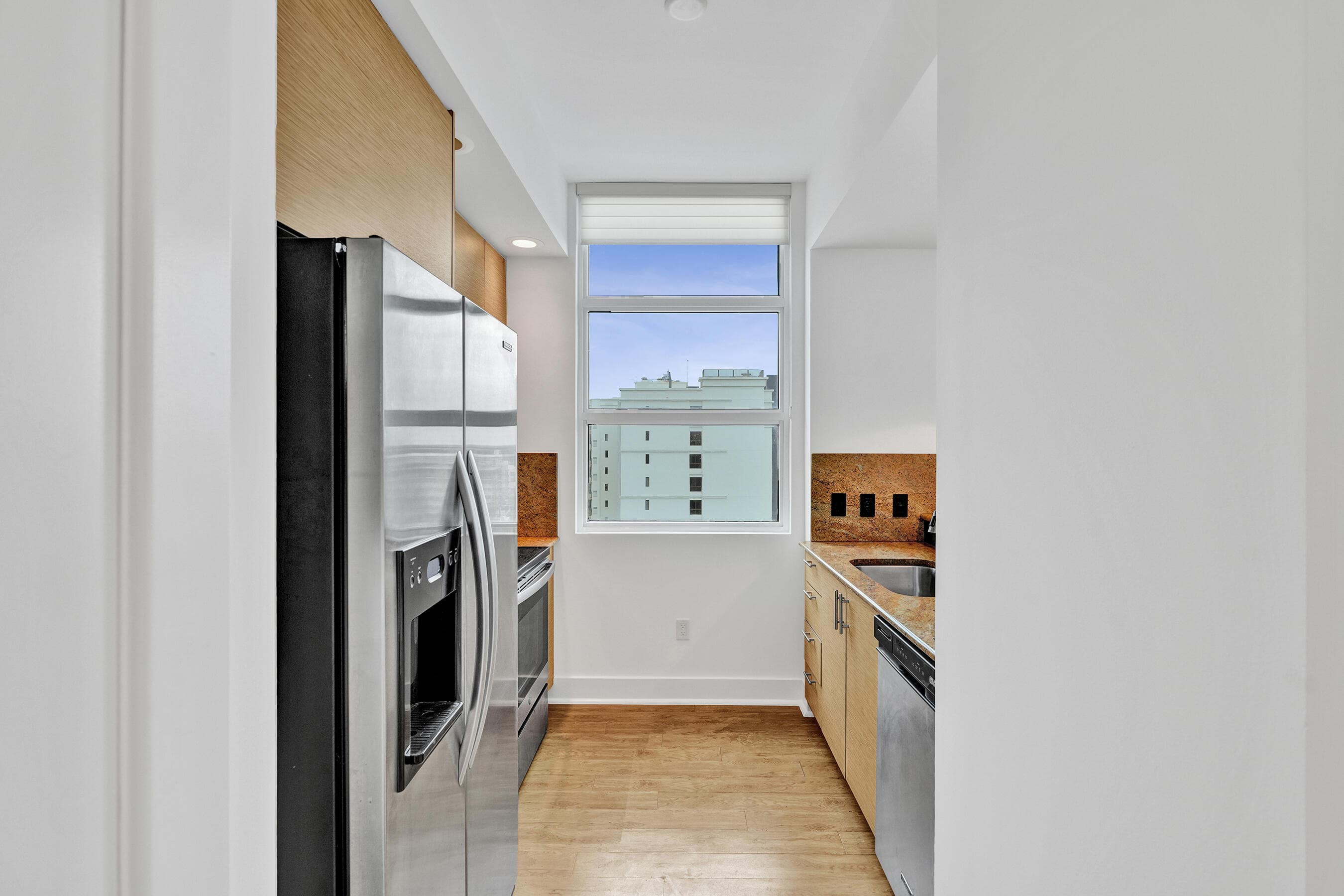 315 NE 3rd Avenue 1201, Fort Lauderdale, FL 33301 — photo 11 of 46