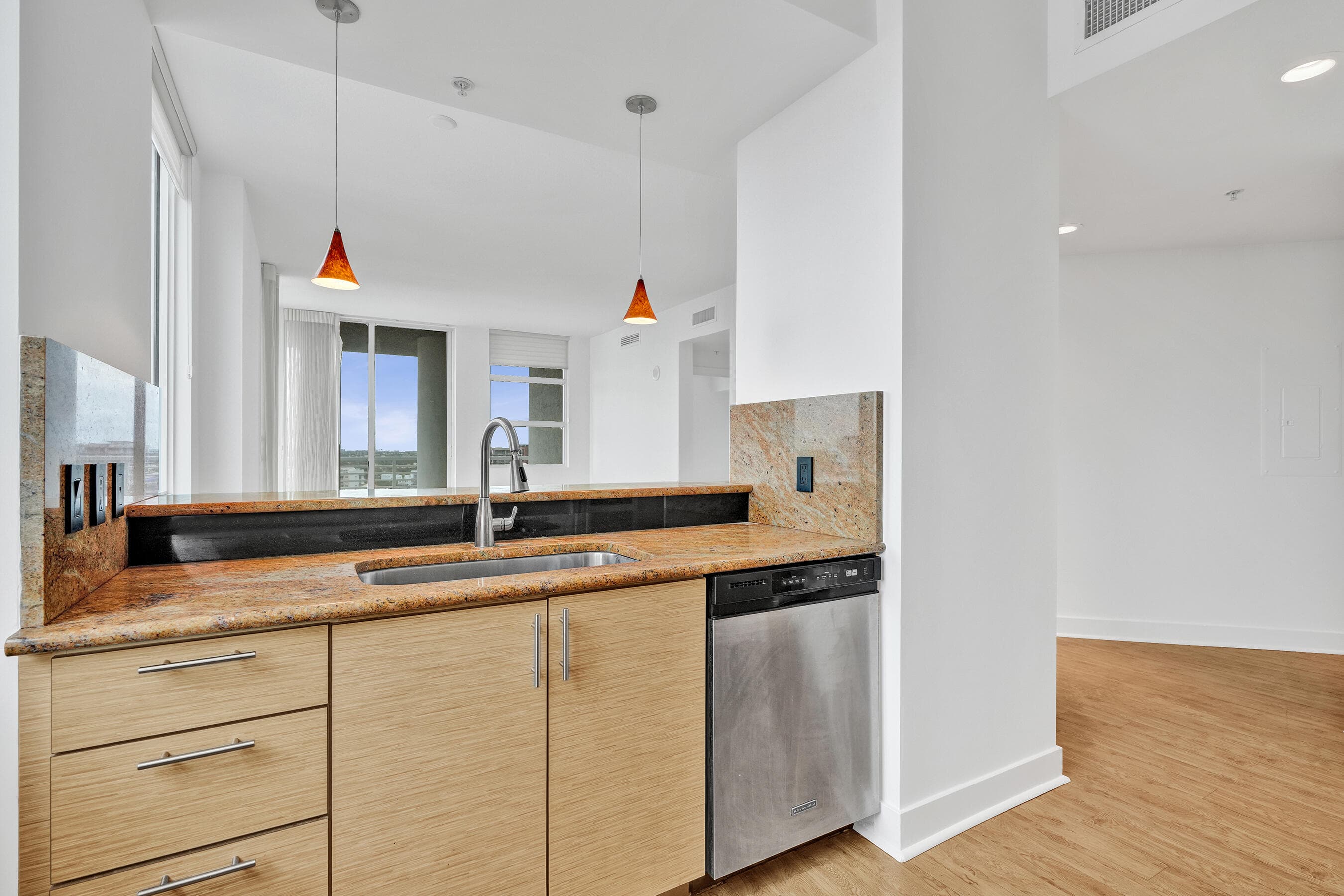 315 NE 3rd Avenue 1201, Fort Lauderdale, FL 33301 — photo 13 of 46