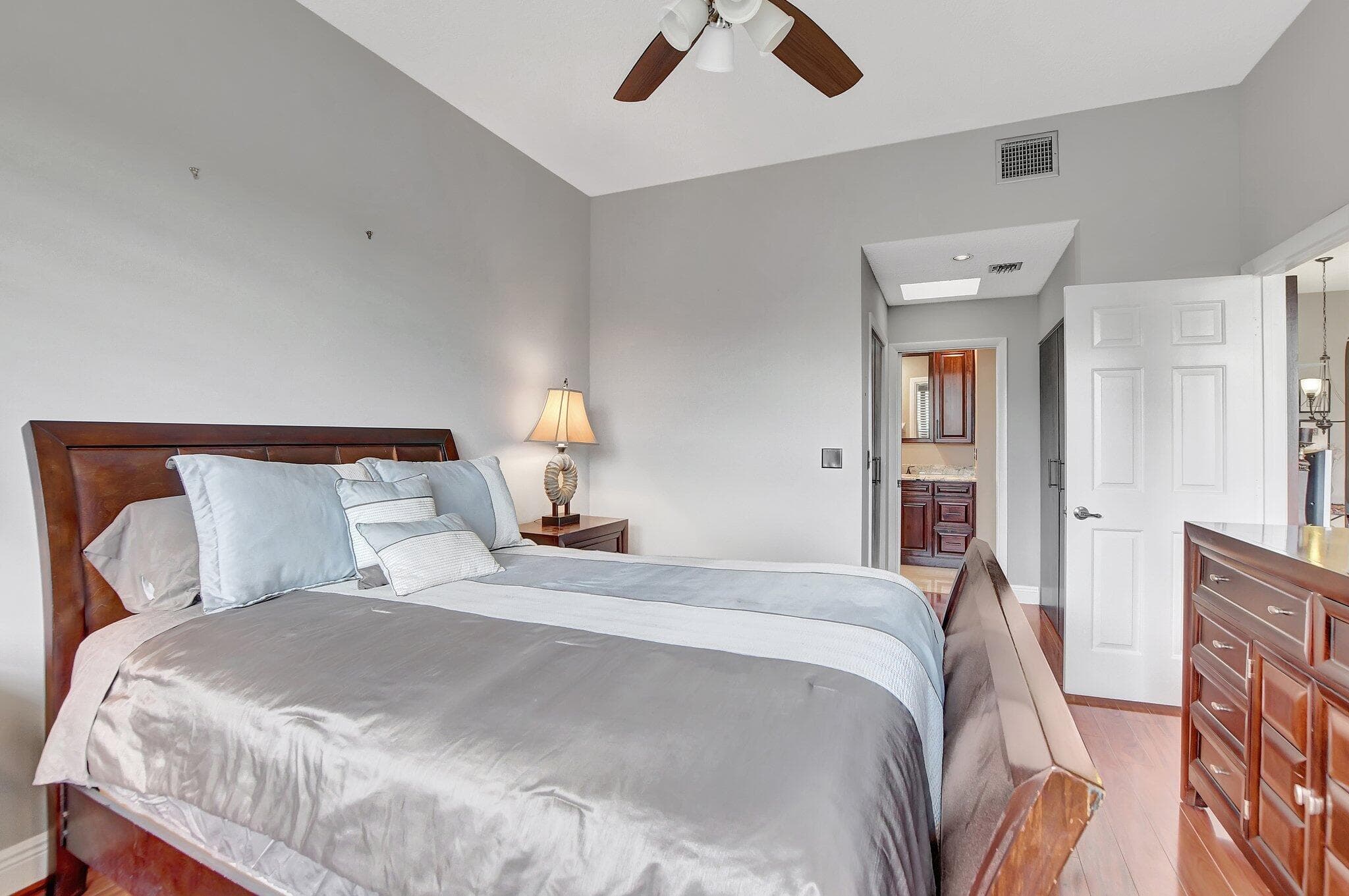 7520 La Paz Boulevard 307, Boca Raton, FL 33433 — photo 13 of 38