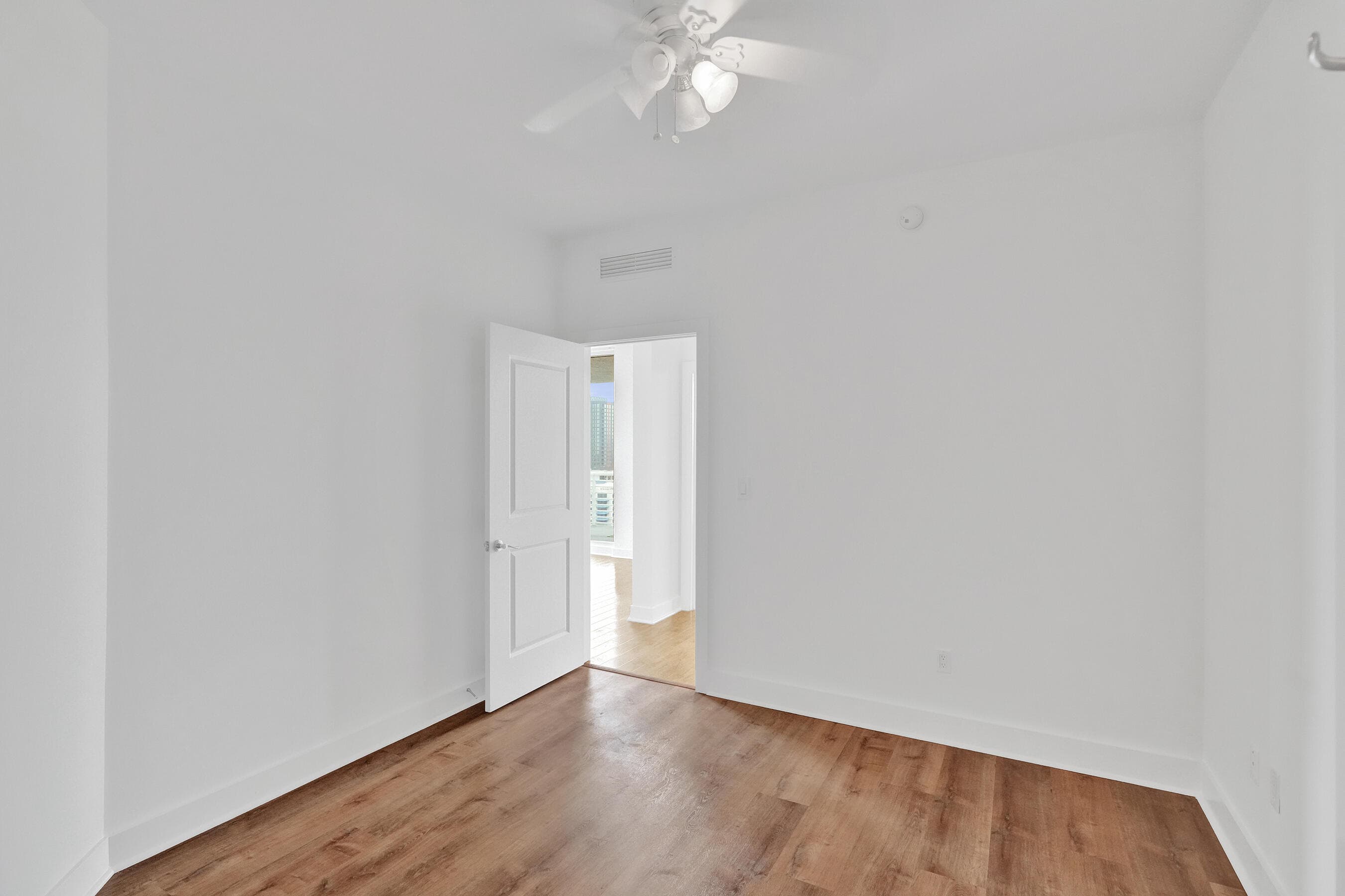 315 NE 3rd Avenue 1201, Fort Lauderdale, FL 33301 — photo 24 of 46