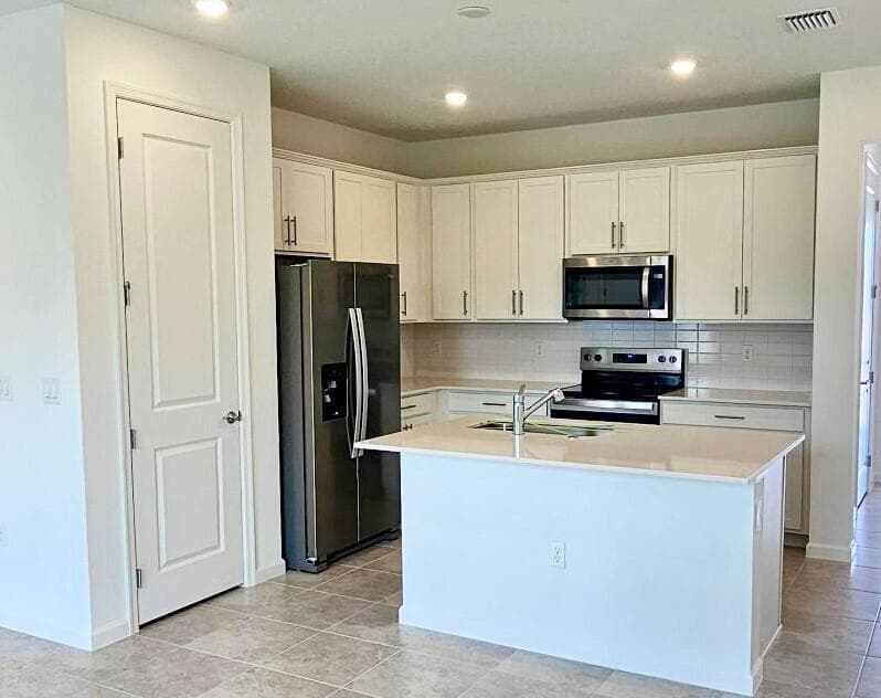 7797 SW Bentley Lane Latitude 96-19, Stuart, FL 34997 — photo 7 of 21