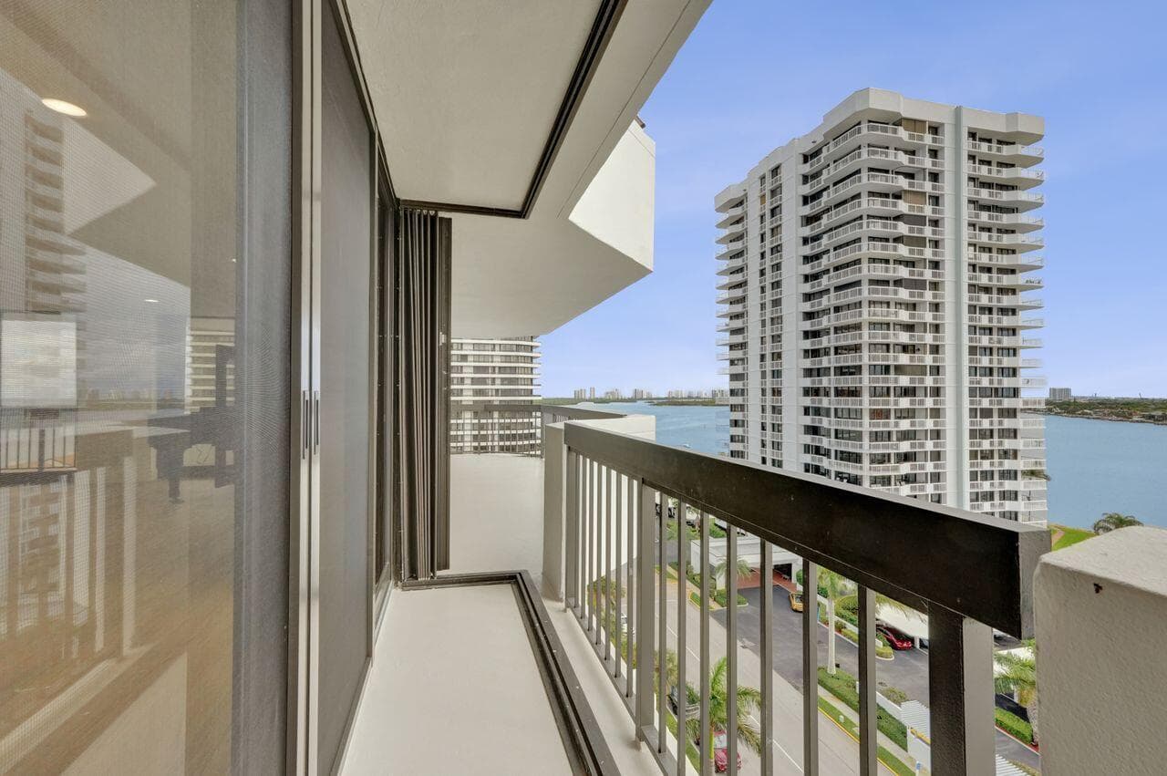 108 Lakeshore Drive 1041, North Palm Beach, FL 33408 — photo 30 of 55