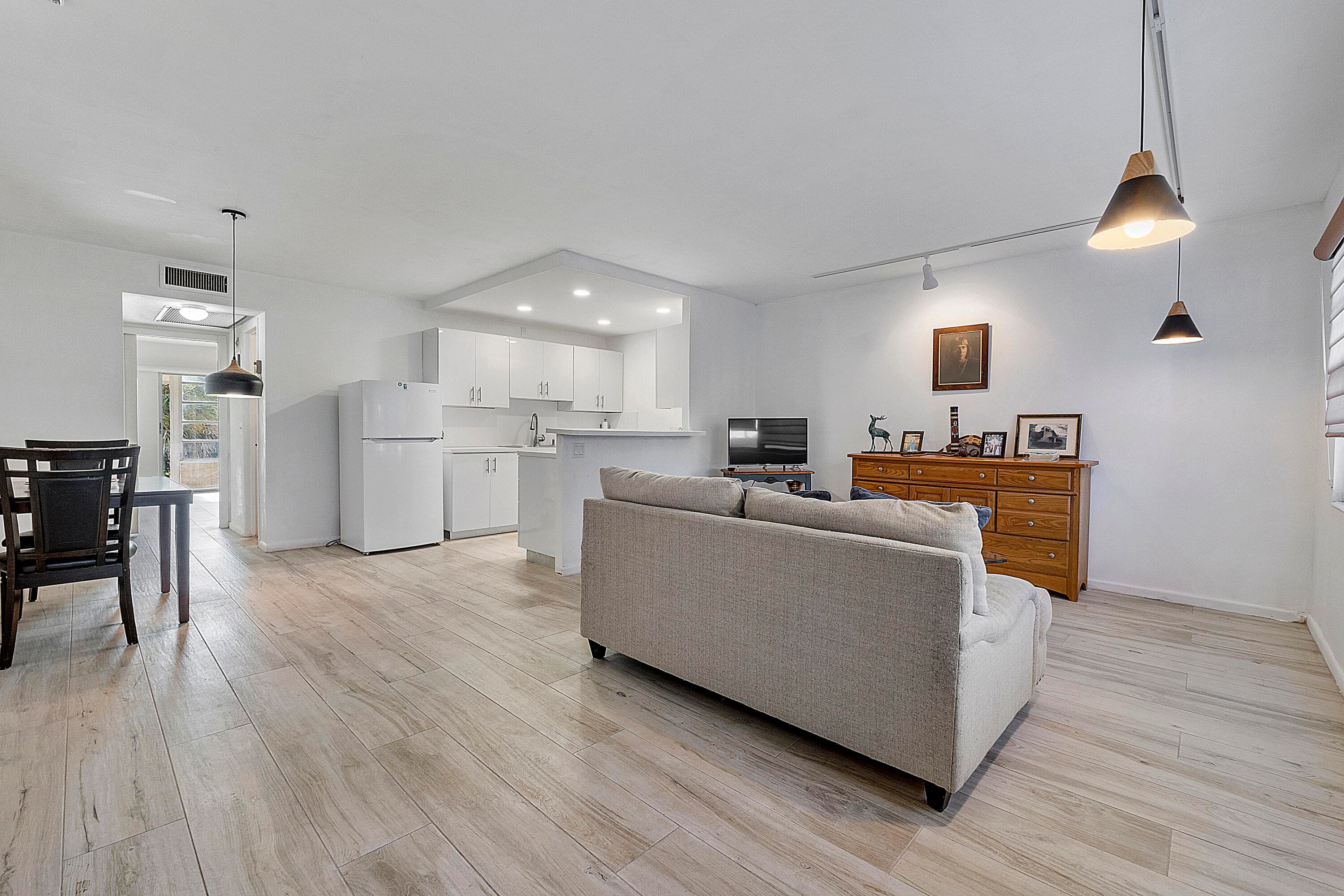 1012 Newport G, Deerfield Beach, FL 33442 — photo 3 of 14