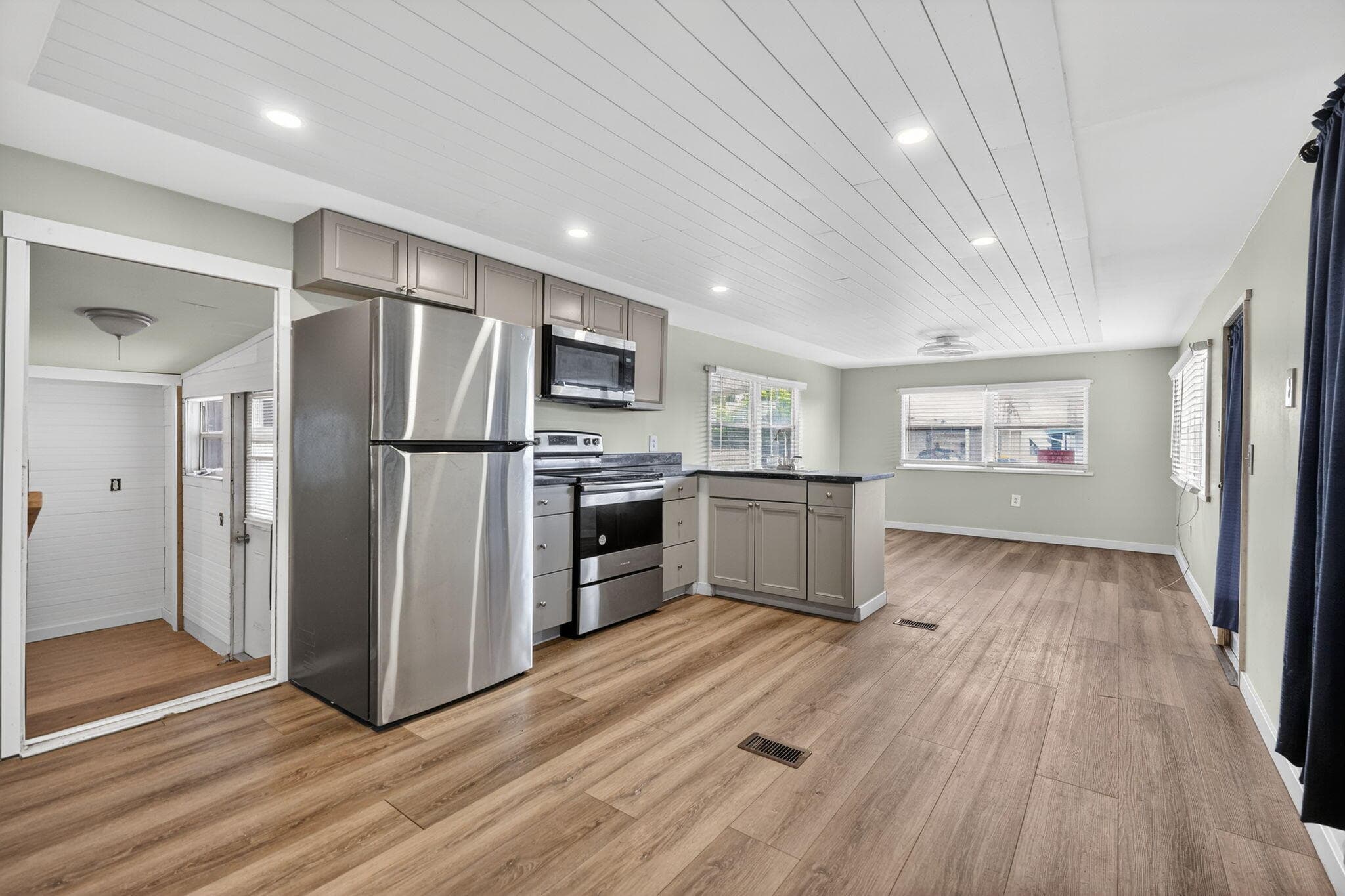 10885 SE Federal Highway, Hobe Sound, FL 33455 — photo 5 of 30