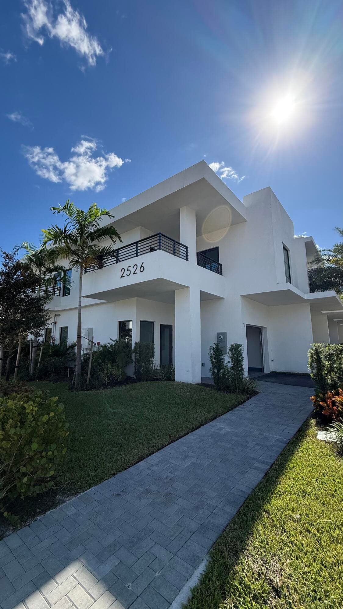 2526 Pierce Street 4, Hollywood, FL 33020 — photo 1 of 11