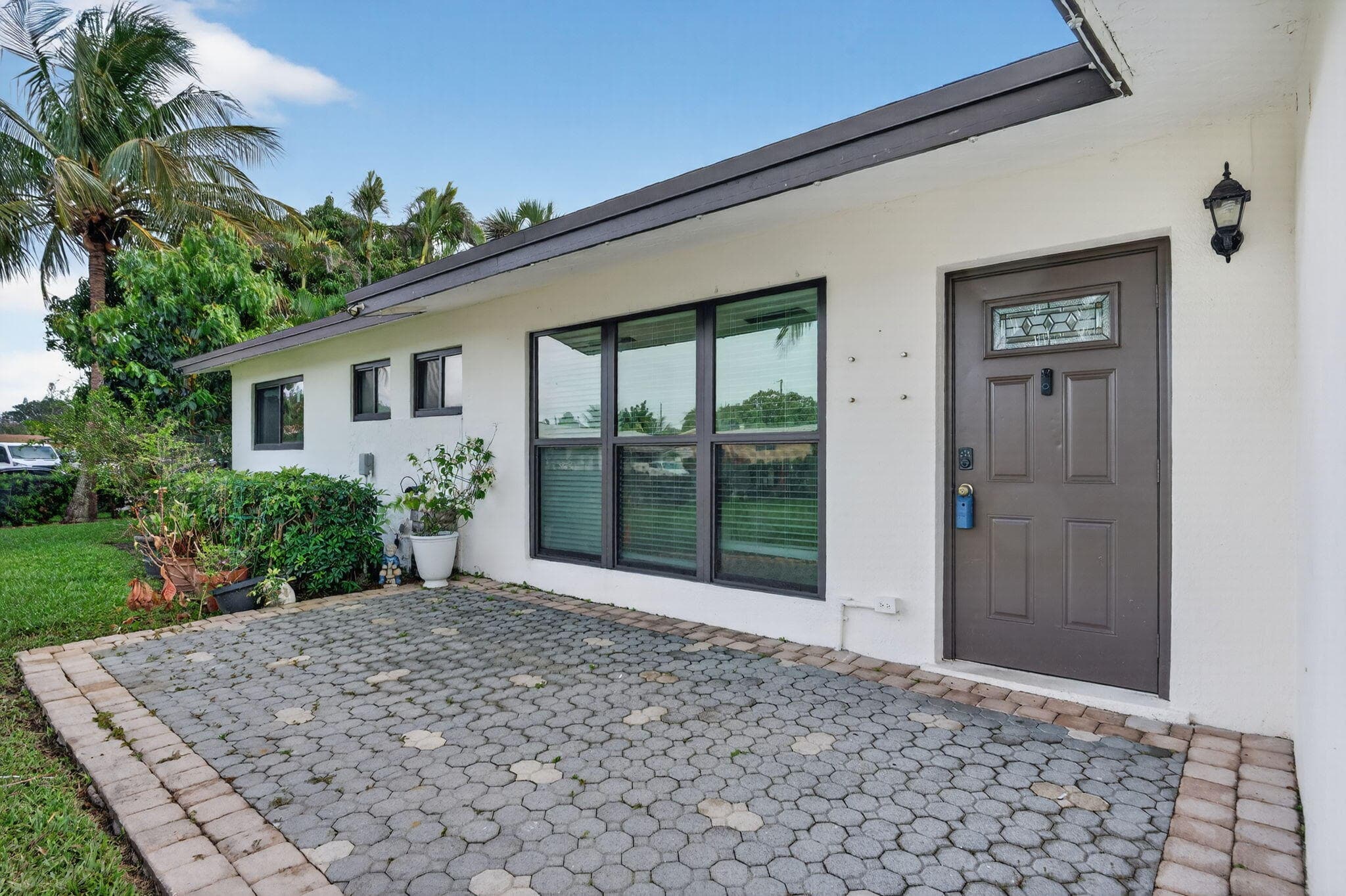 5051 NE 6th Avenue, Deerfield Beach, FL 33064 — photo 12 of 47