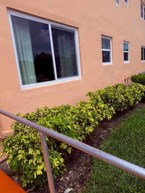 331 N Sheffield N 331, West Palm Beach, FL 33417 — photo 5 of 39