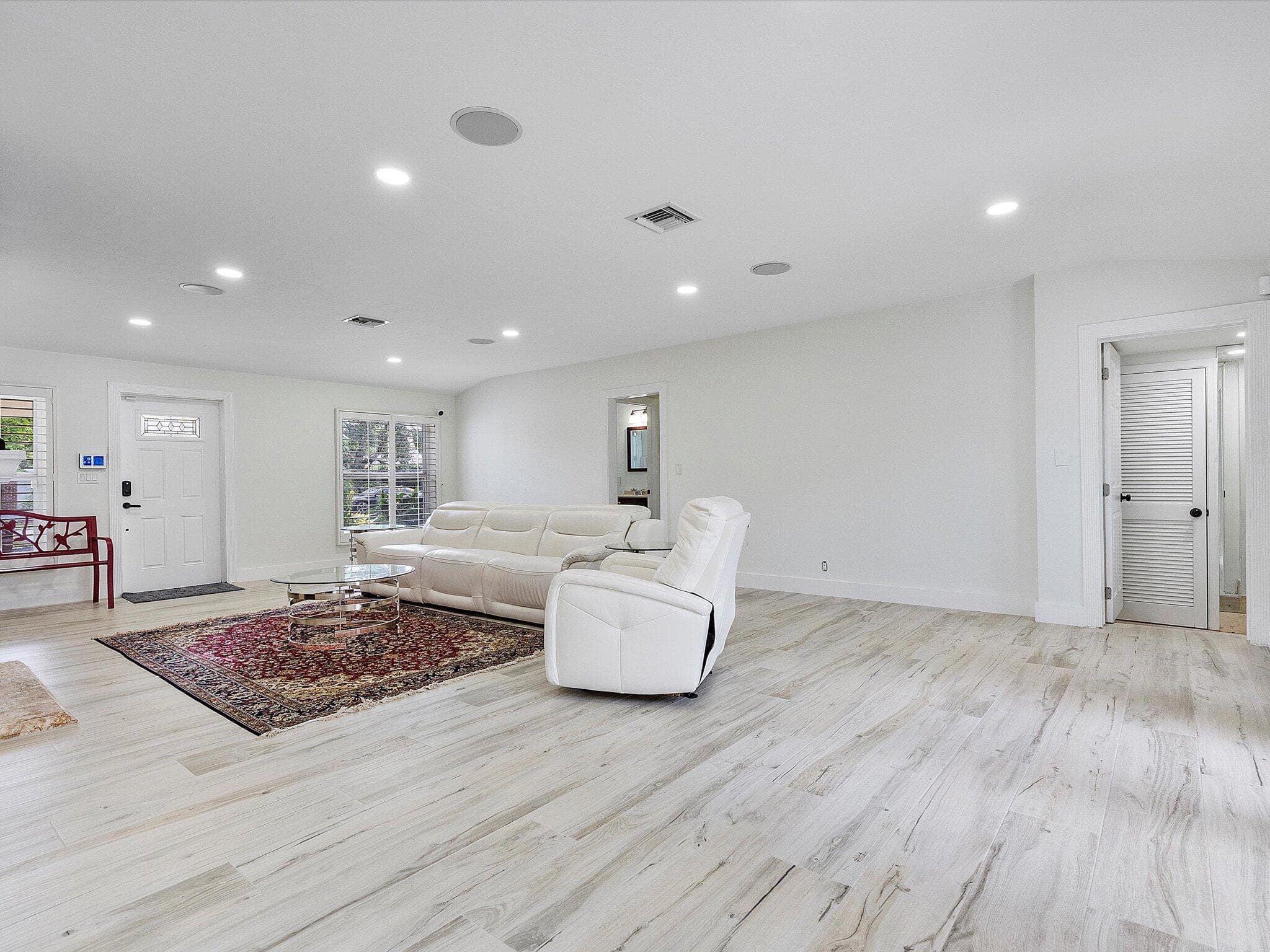 411 Poinciana Drive, Fort Lauderdale, FL 33301 — photo 5 of 44