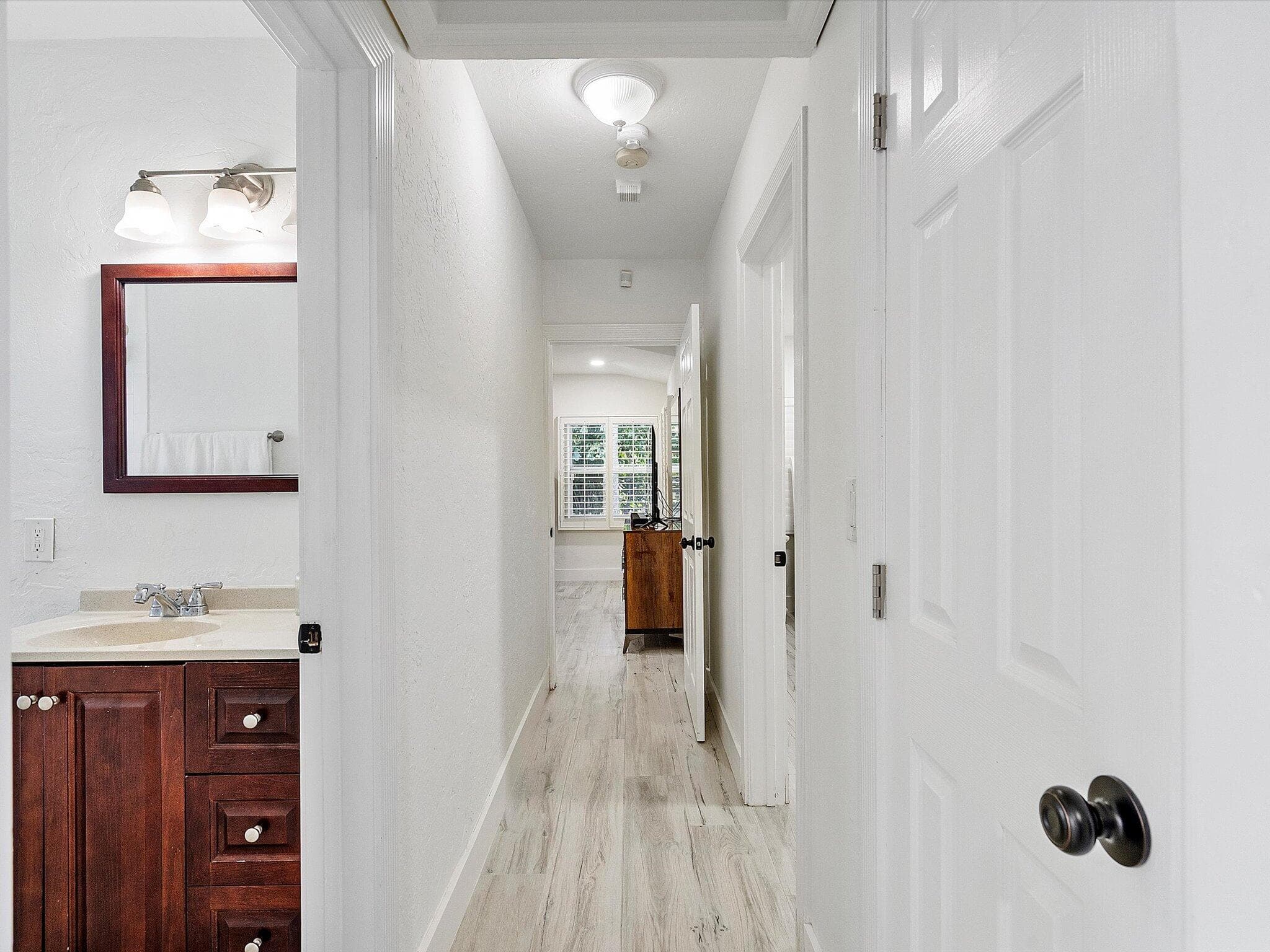 411 Poinciana Drive, Fort Lauderdale, FL 33301 — photo 30 of 44