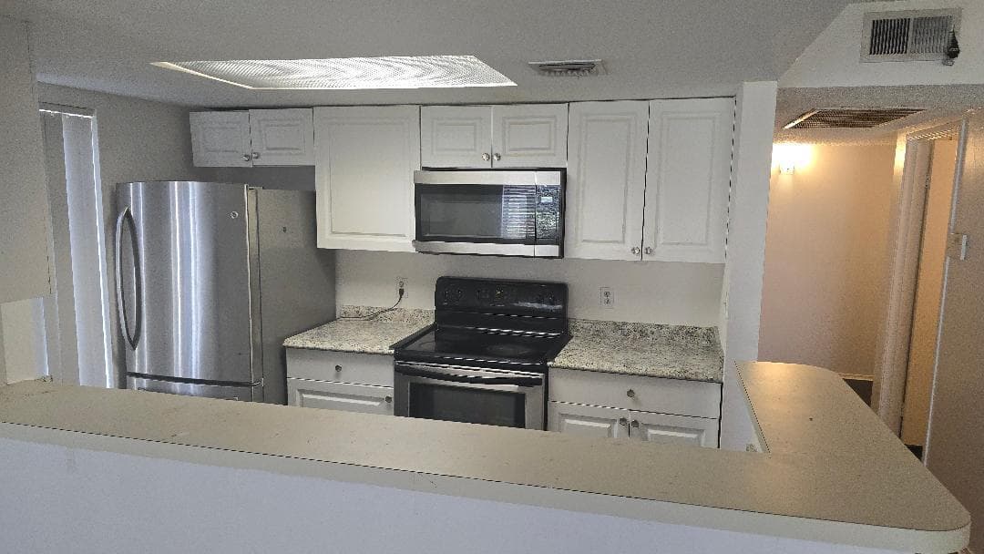 3194 Coral Lake Lane 3194, Coral Springs, FL 33065 — photo 1 of 18