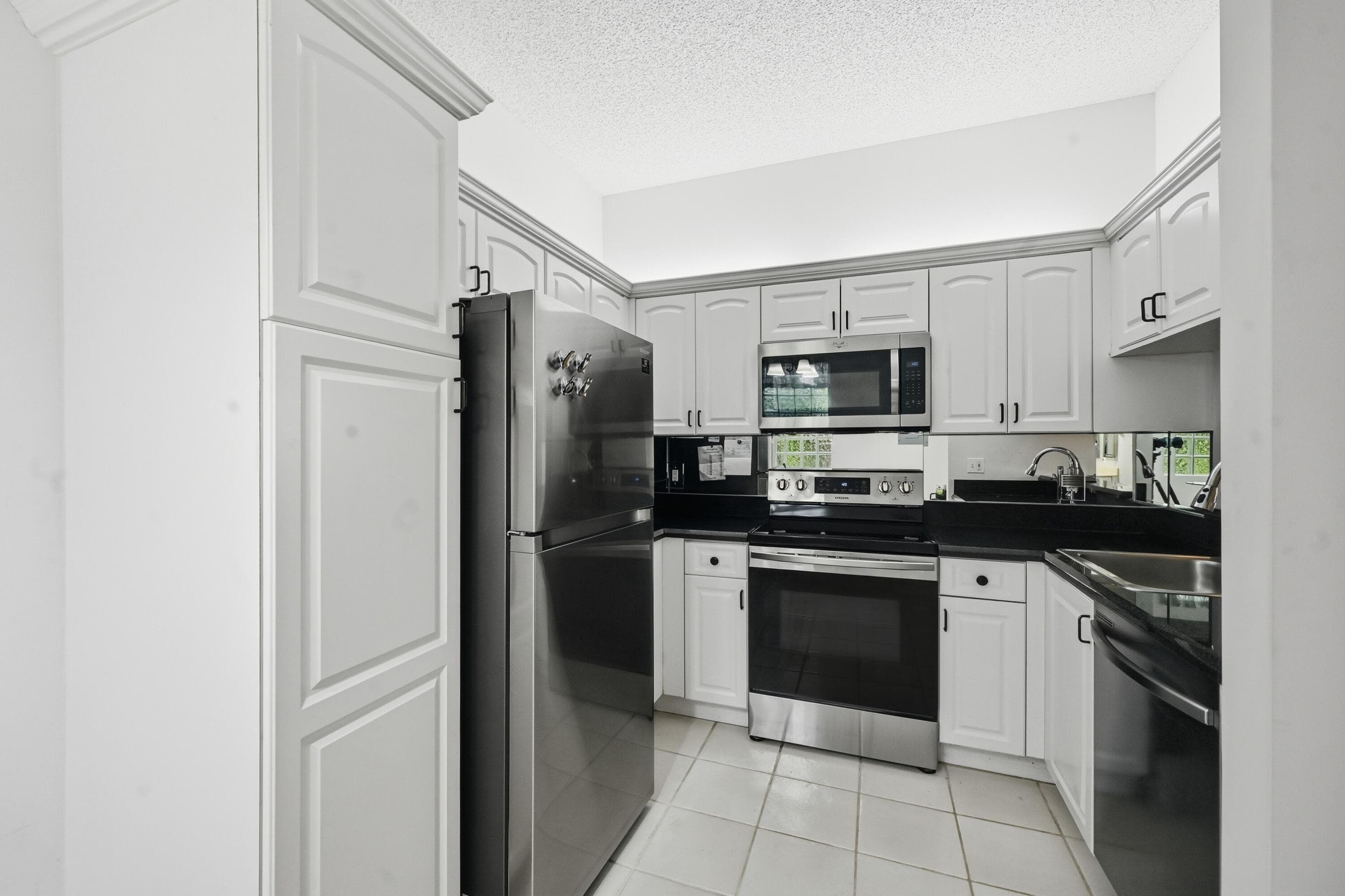 5395 Firenze Drive K, Boynton Beach, FL 33437 — photo 3 of 50