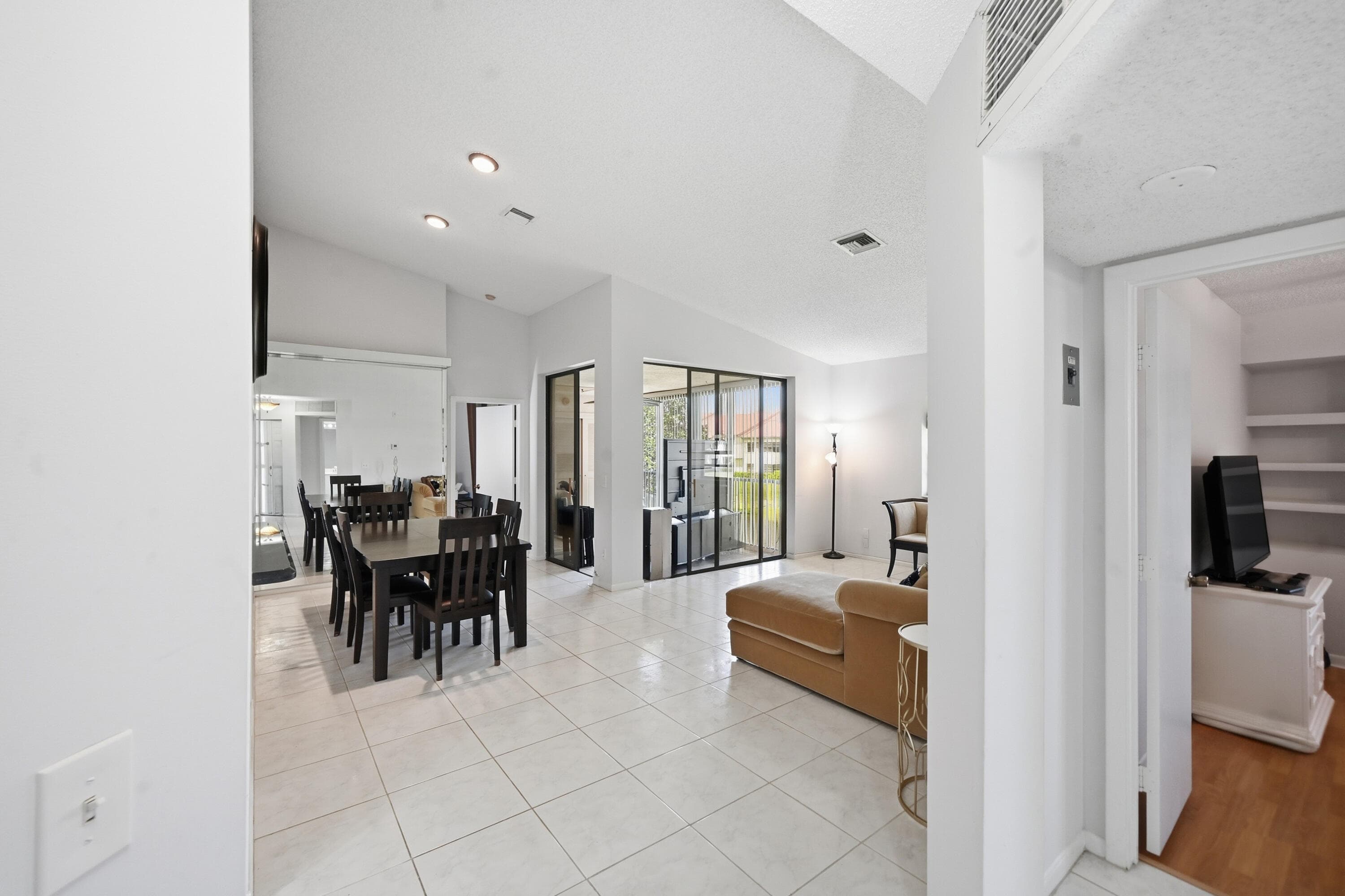 5395 Firenze Drive K, Boynton Beach, FL 33437 — photo 6 of 50