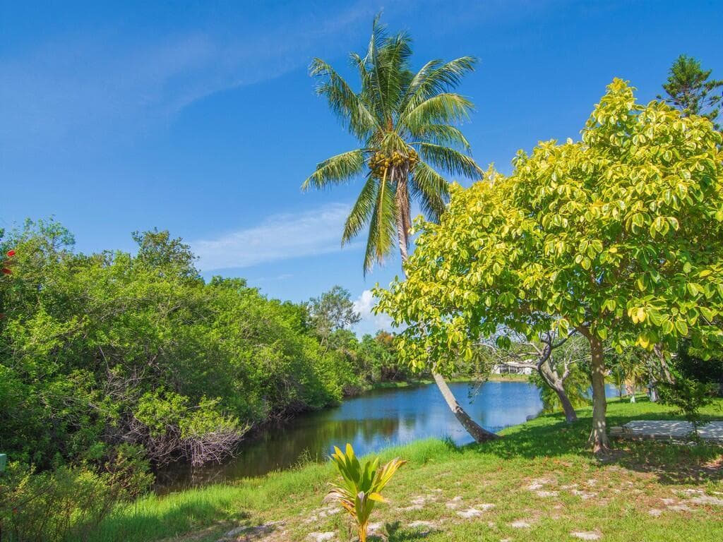 521 NE Sapphire Way, Jensen Beach, FL 34957 — photo 17 of 19