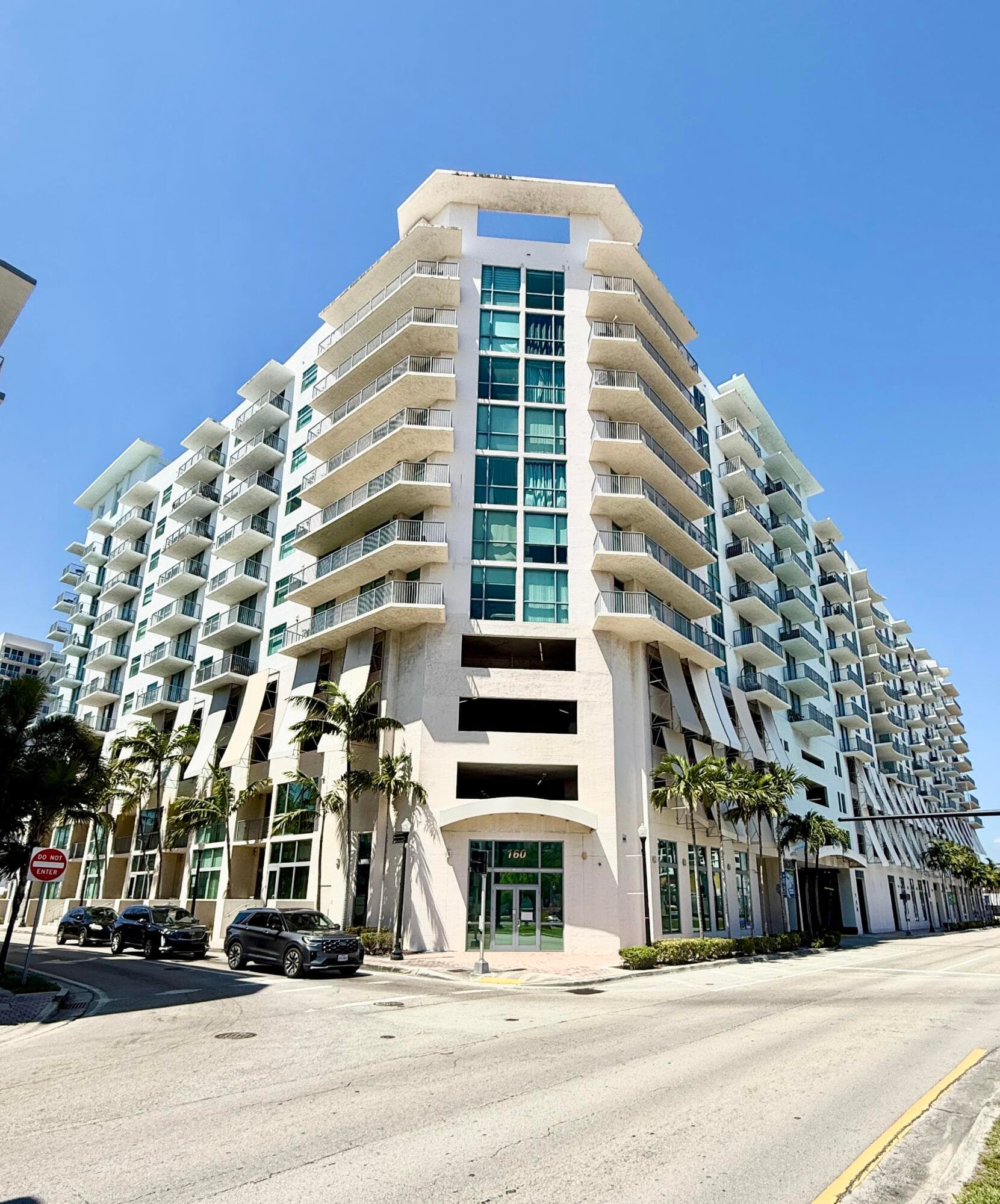140 S Dixie Highway 1022, Hollywood, FL 33020 — photo 1 of 30