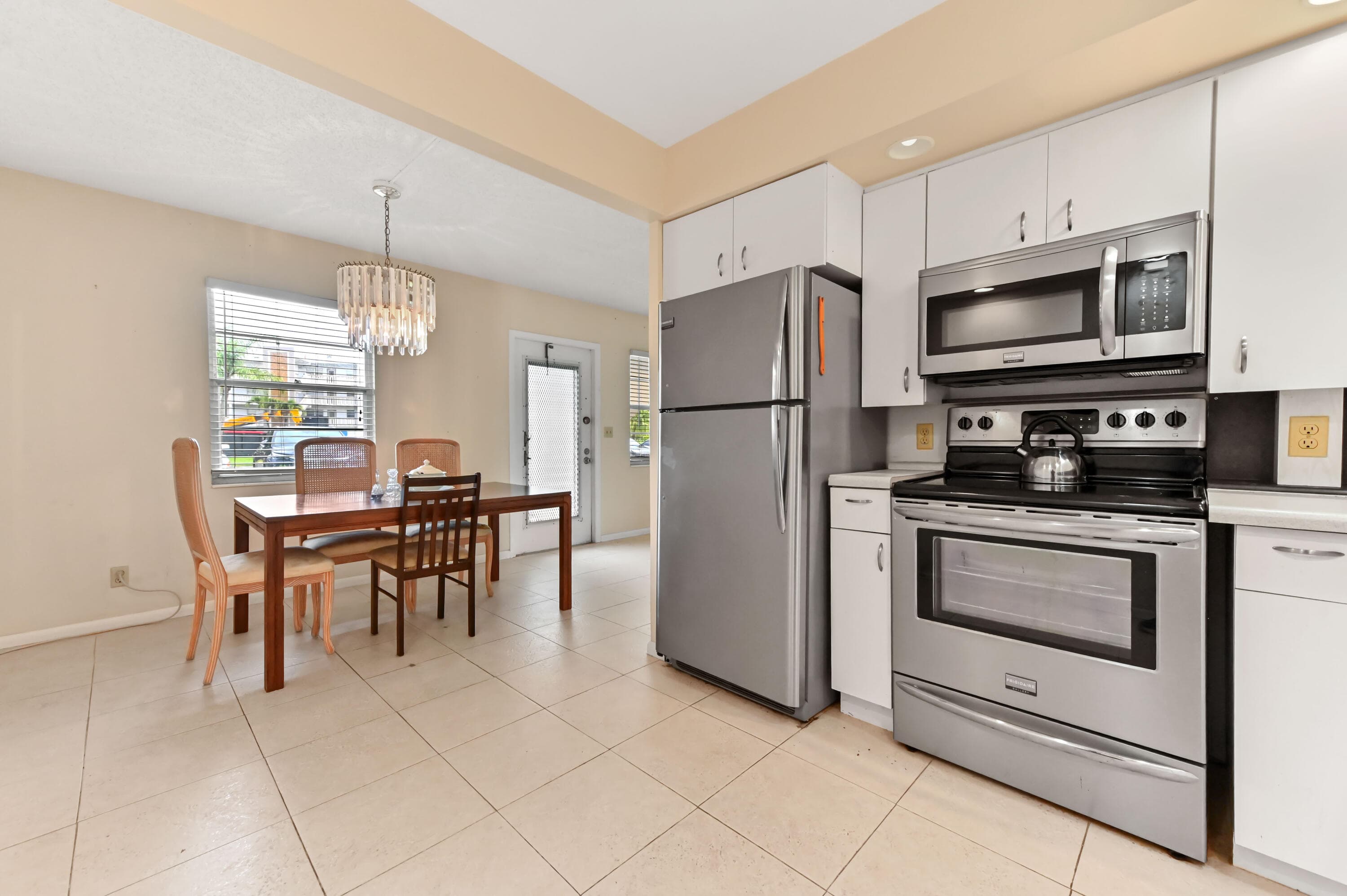 1034 Rexford B, Boca Raton, FL 33434 — photo 10 of 24