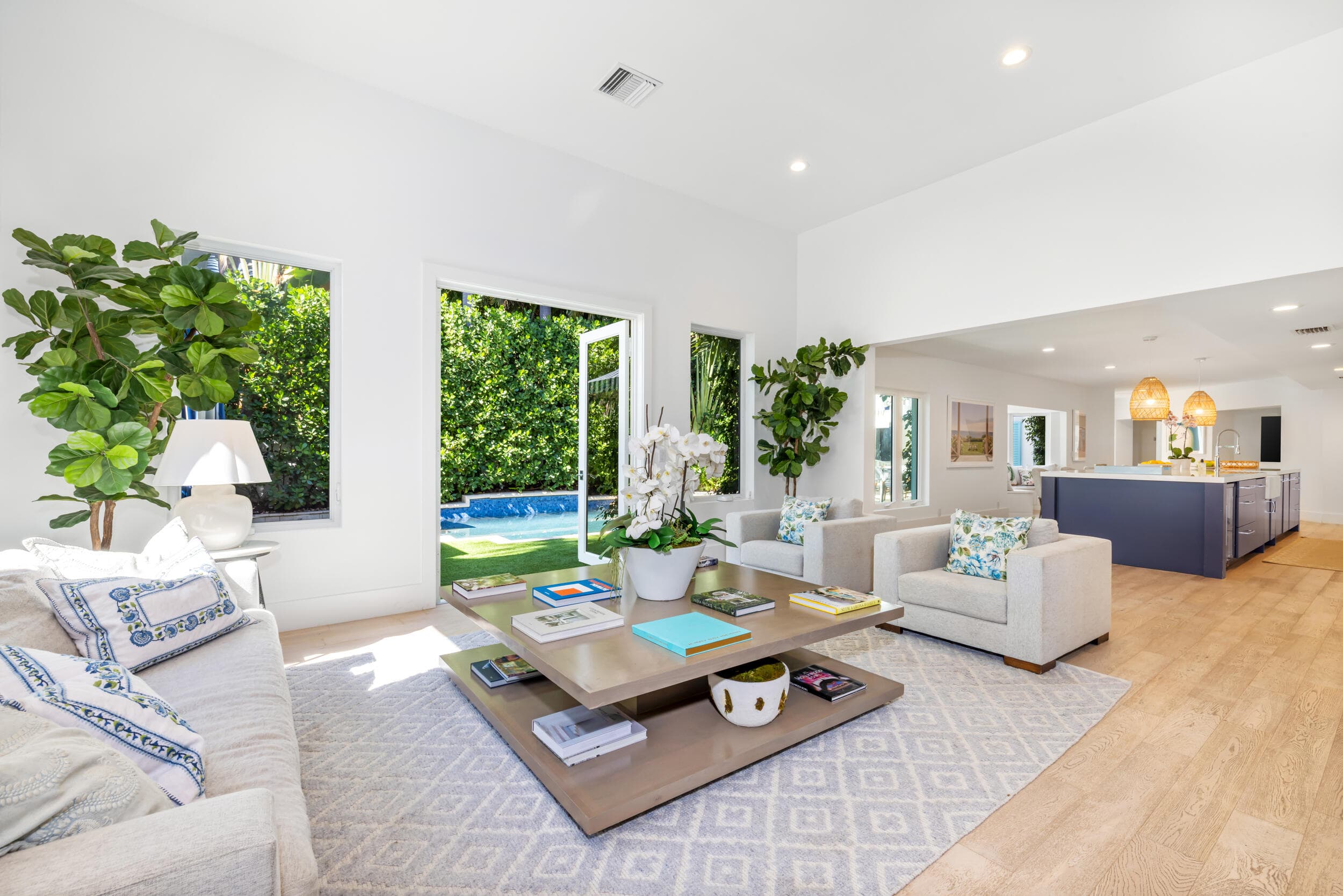 121 Seville Road, West Palm Beach, FL 33405 — photo 9 of 67
