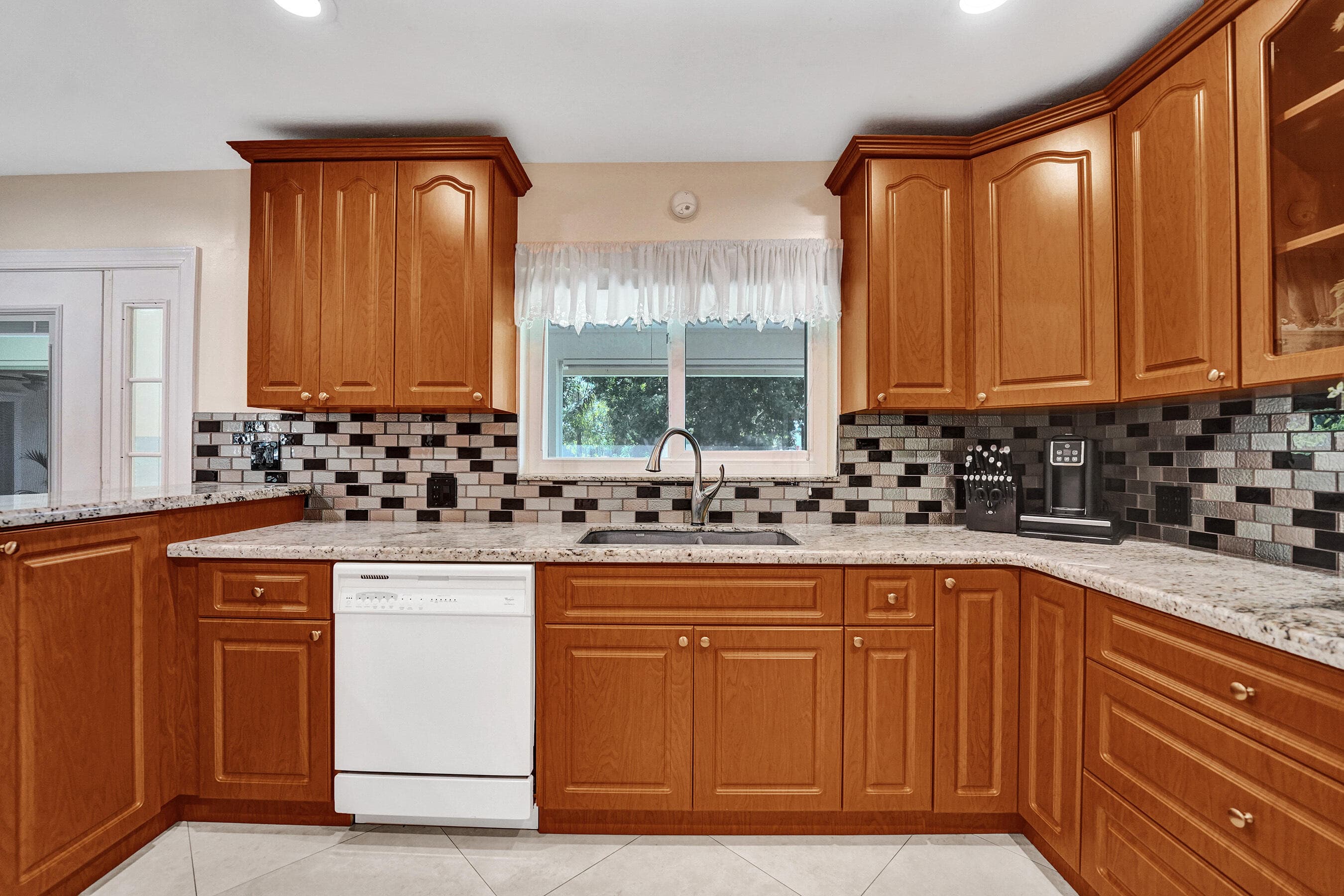 5181 SW 89th Terrace, Cooper City, FL 33328 — photo 17 of 56
