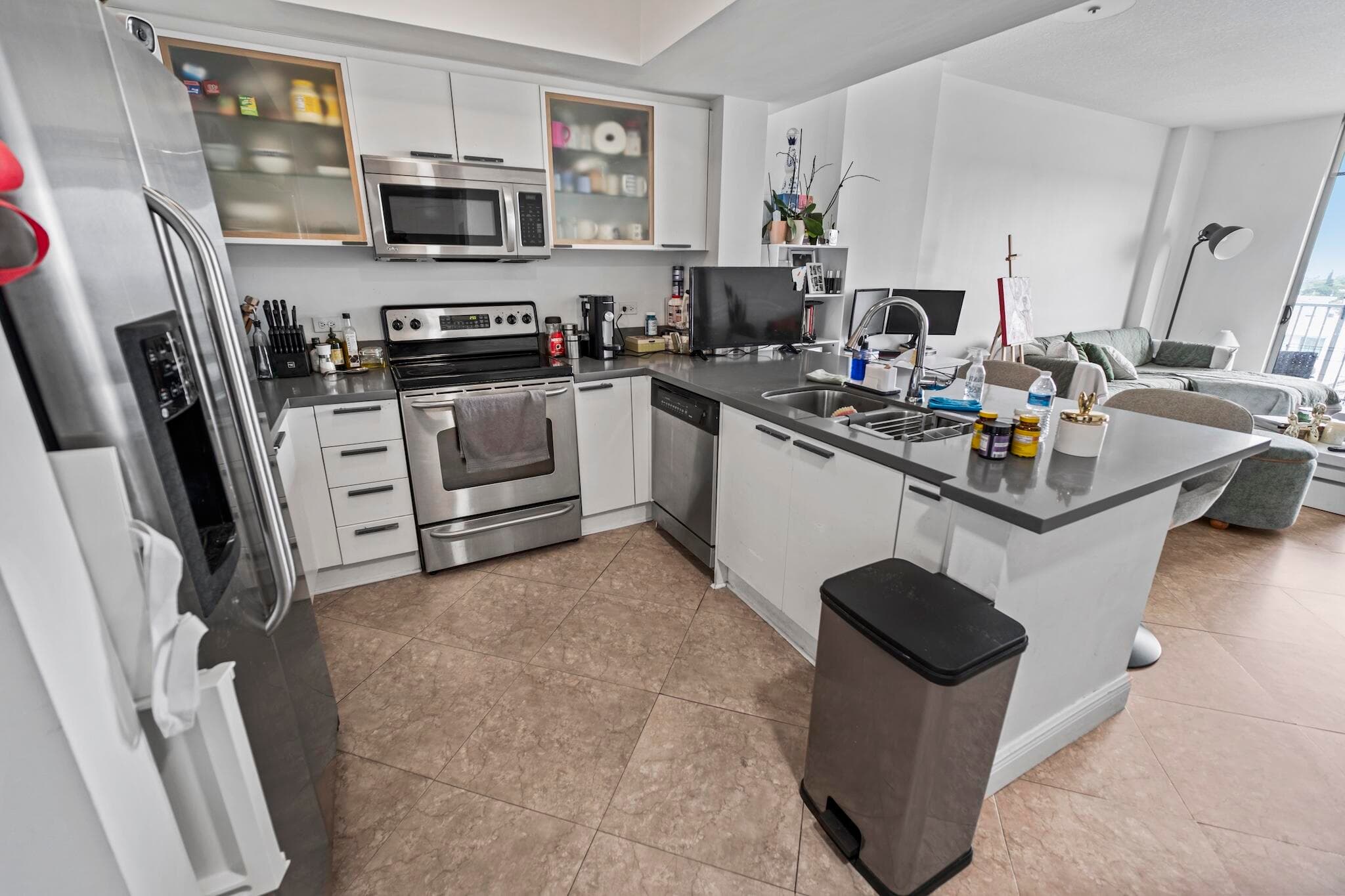 140 S Dixie Highway 733, Hollywood, FL 33020 — photo 18 of 26