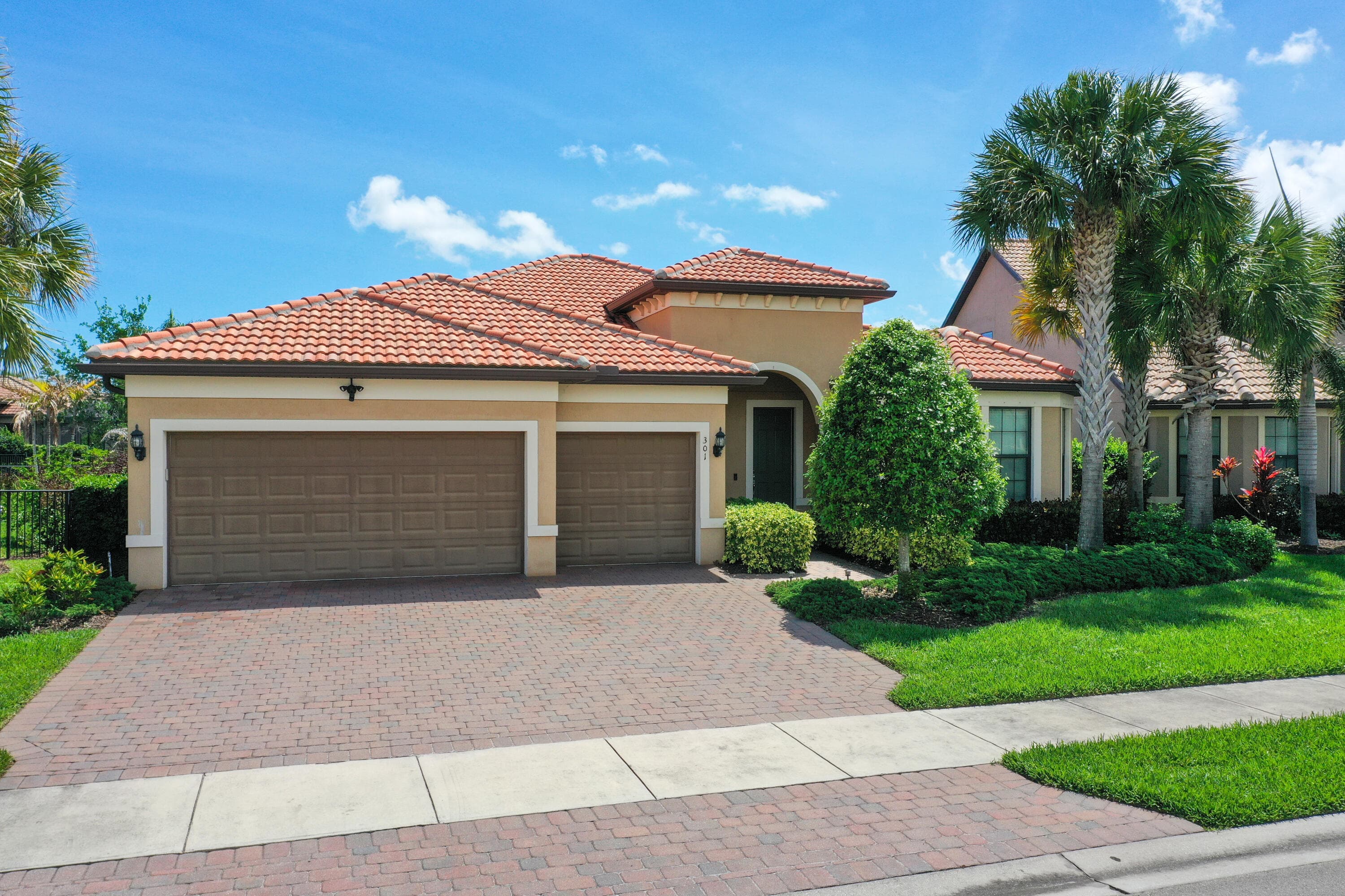 301 SE Huntington Circle, Port St. Lucie, FL 34984 — photo 34 of 36