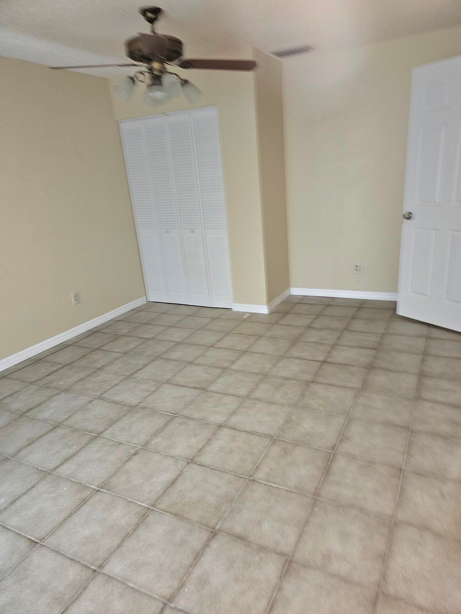 7230 NW 47th Place NW, Lauderhill, FL 33319 — photo 2 of 33