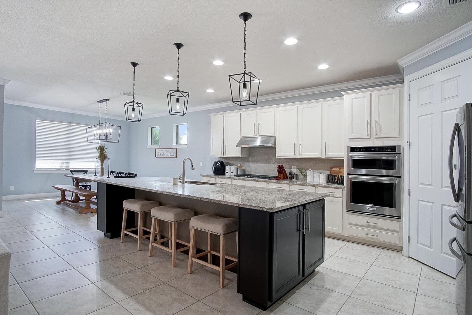 301 SE Huntington Circle, Port St. Lucie, FL 34984 — photo 8 of 36