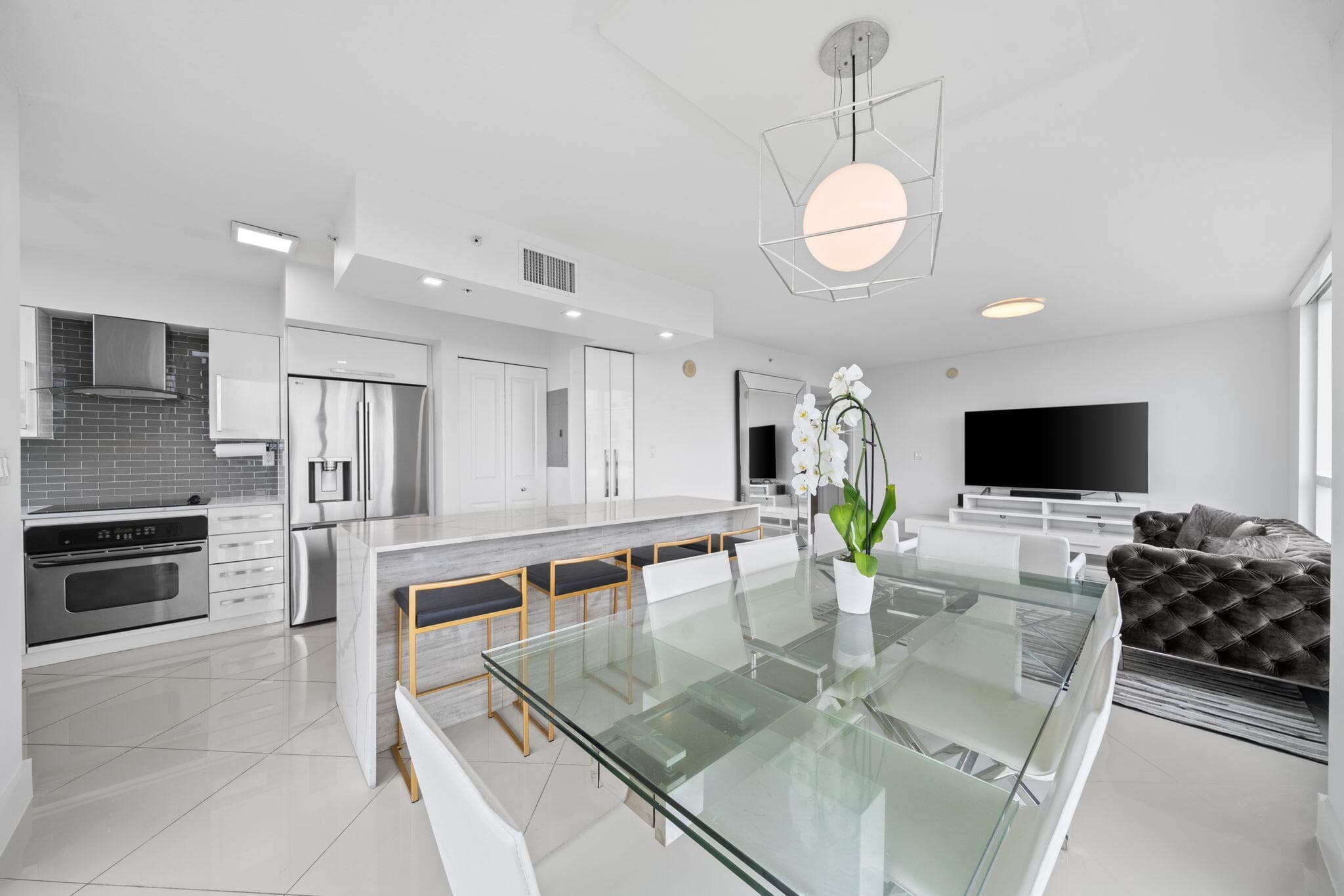 610 W Las Olas Boulevard 1712n, Fort Lauderdale, FL 33312 — photo 8 of 30