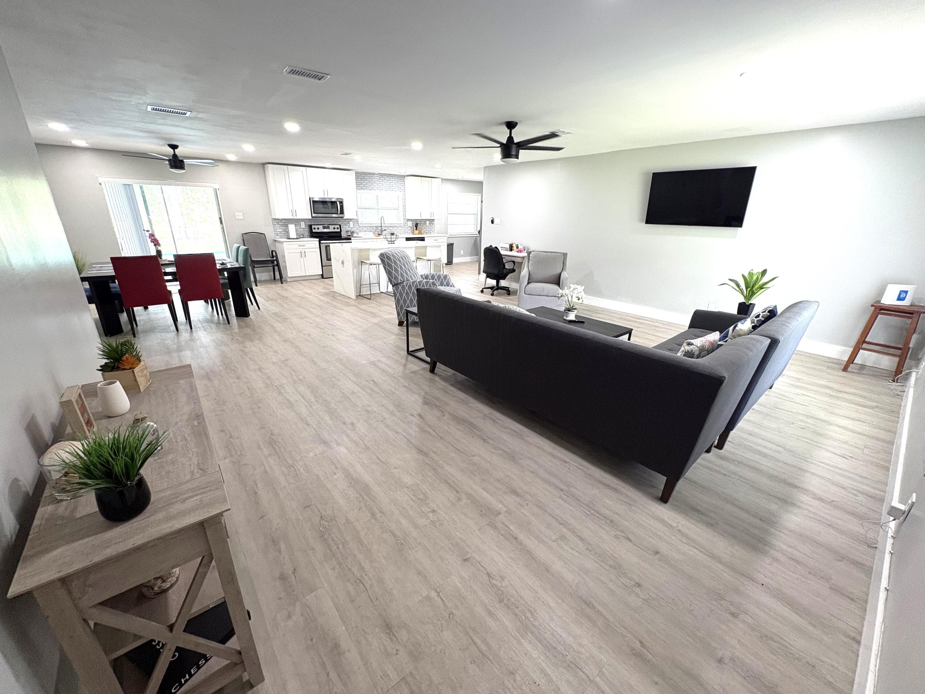 1401 NW 75th Terrace, Plantation, FL 33313 — photo 4 of 35
