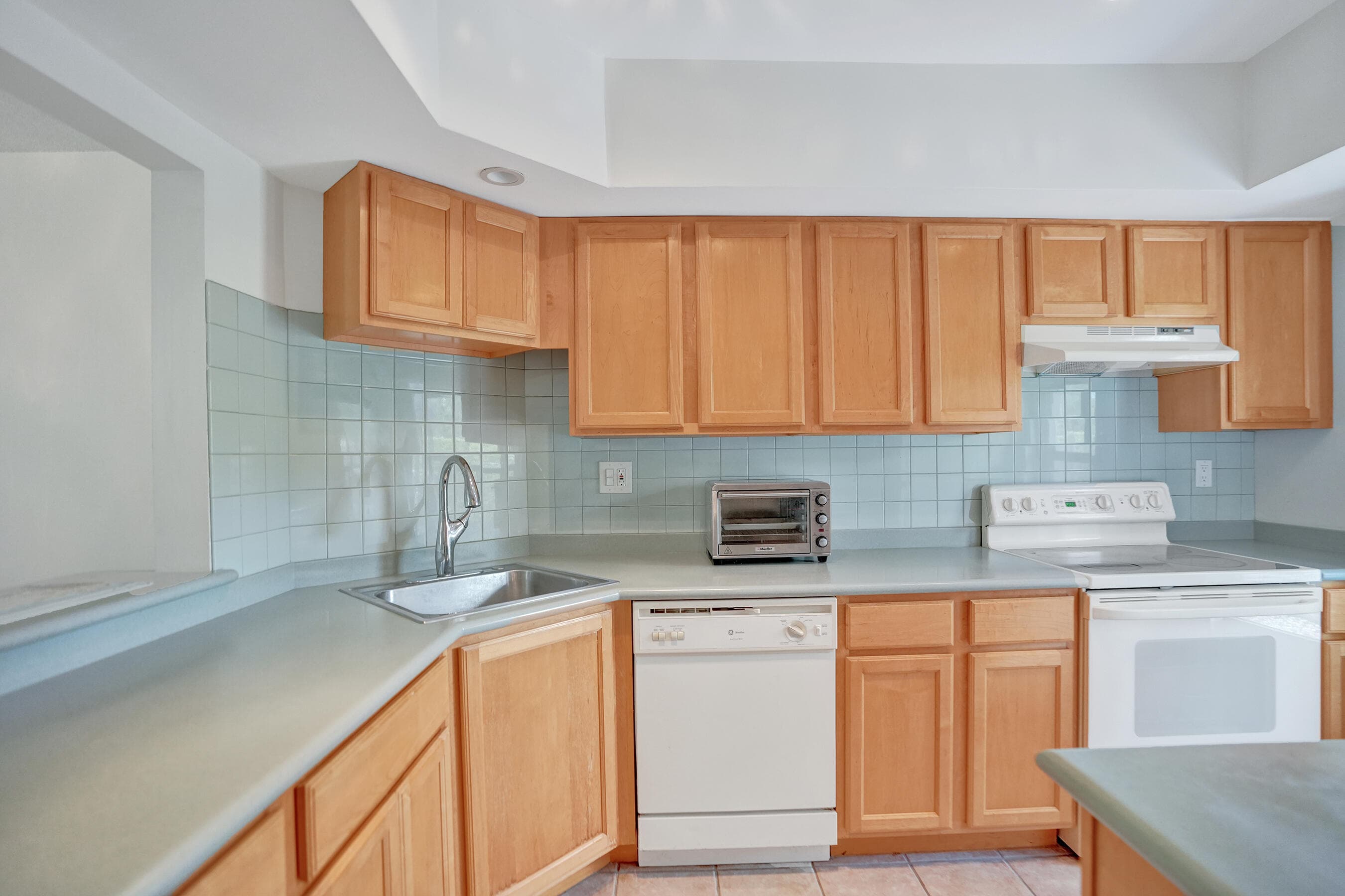 900 SW 12th Street 100, Fort Lauderdale, FL 33315 — photo 3 of 38