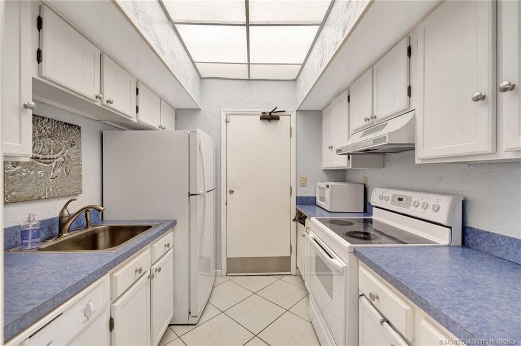 1357 NE Ocean Boulevard 312, Stuart, FL 34996 — photo 49 of 53