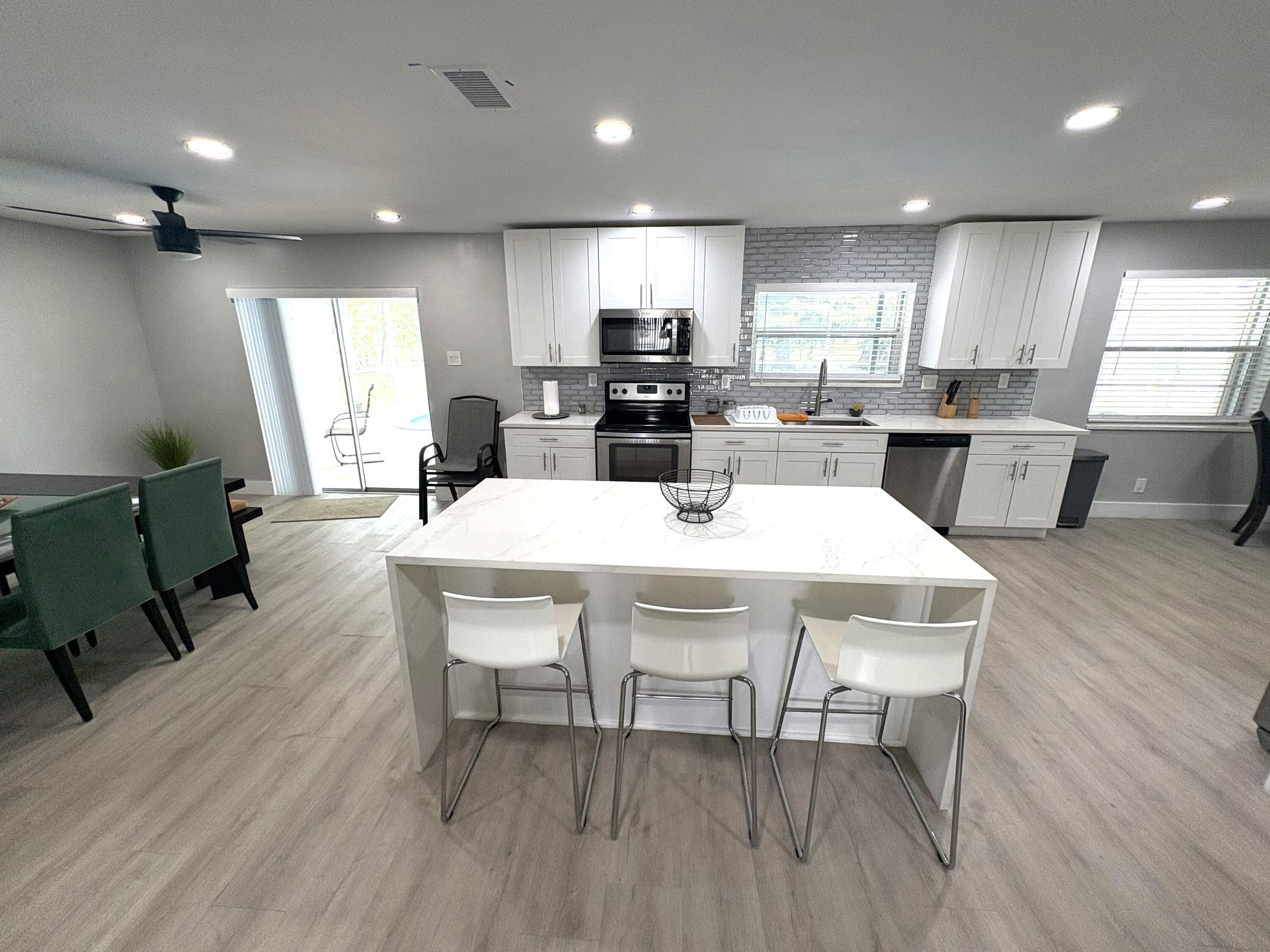 1401 NW 75th Terrace, Plantation, FL 33313 — photo 9 of 35