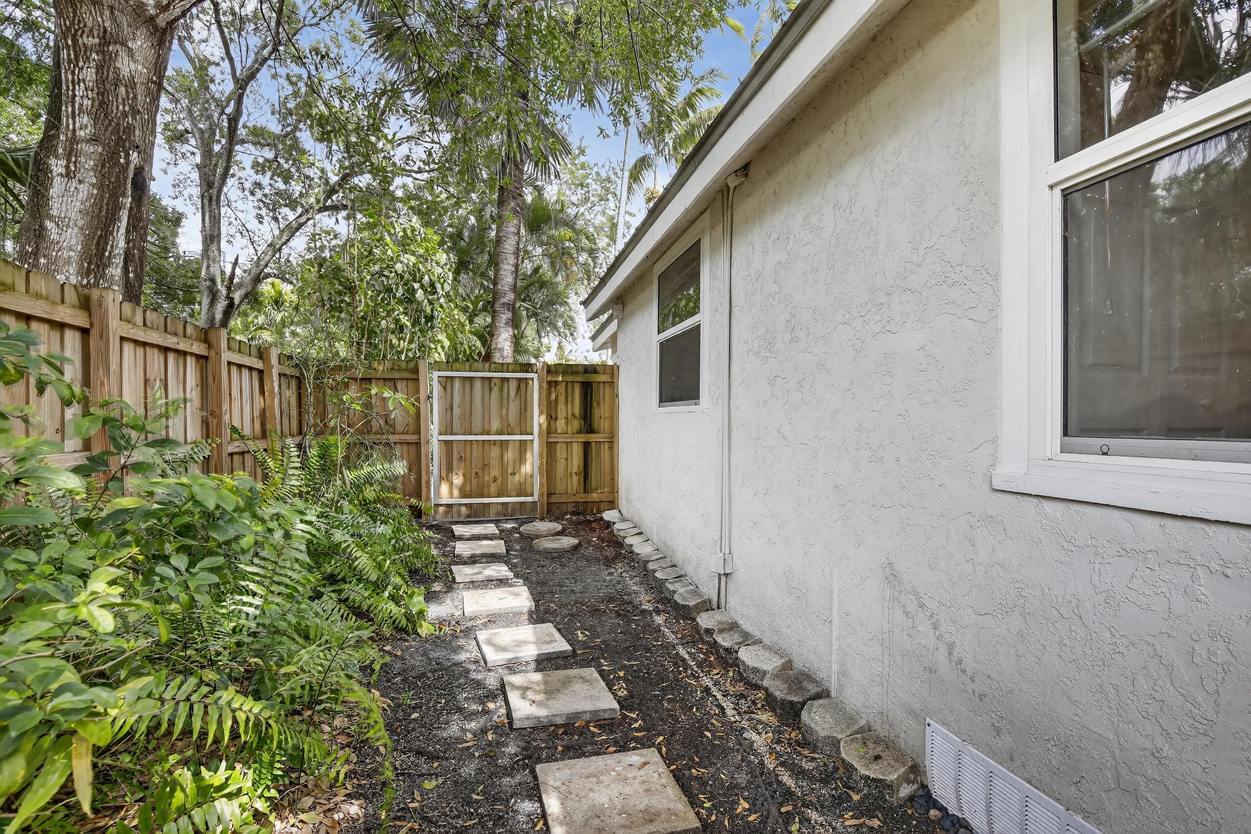 605 SW 6th Avenue, Fort Lauderdale, FL 33315 — photo 37 of 71
