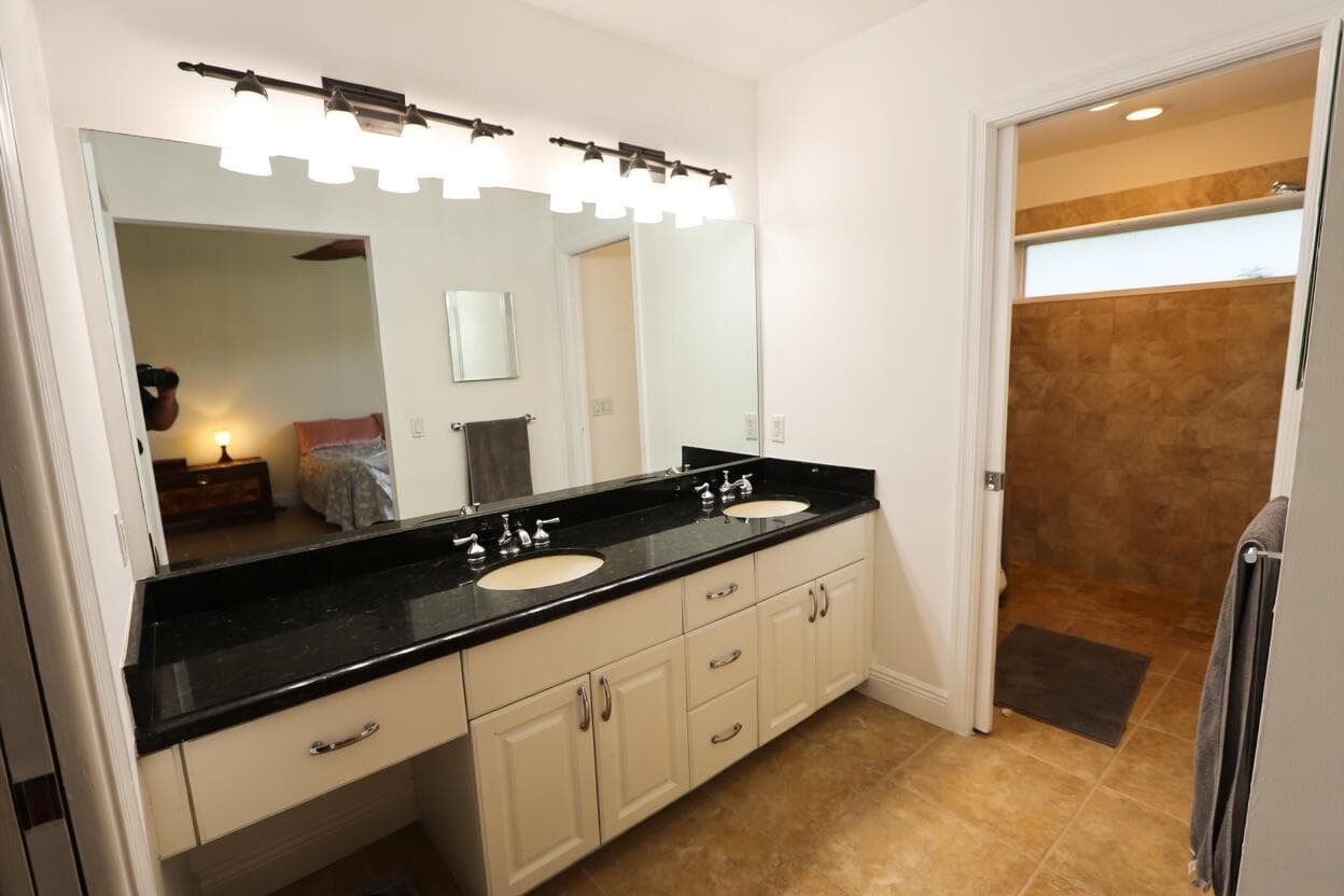 5667 Cameo Drive N, Boca Raton, FL 33433 — photo 12 of 20
