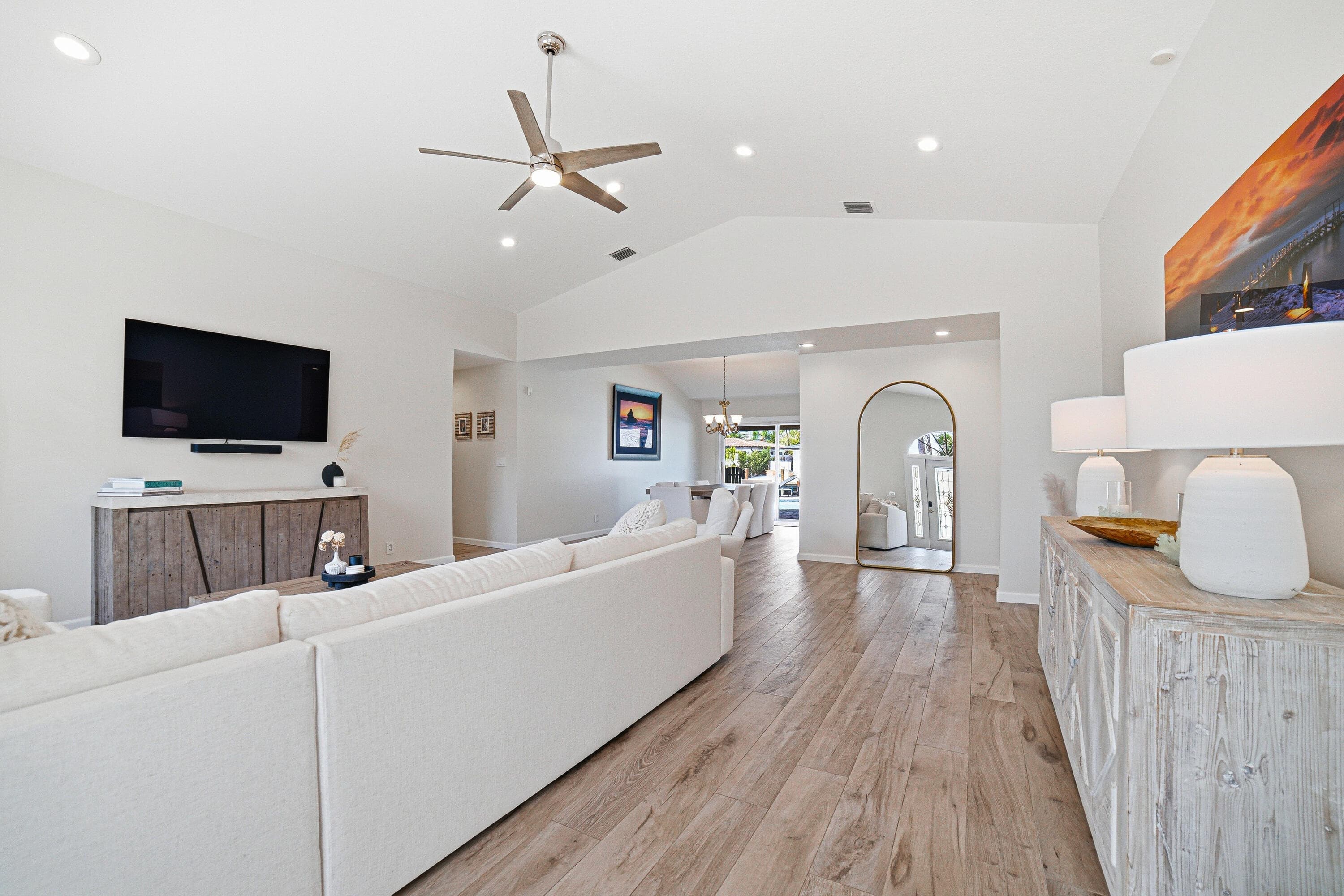 2281 SE 11th Street, Pompano Beach, FL 33062 — photo 11 of 40