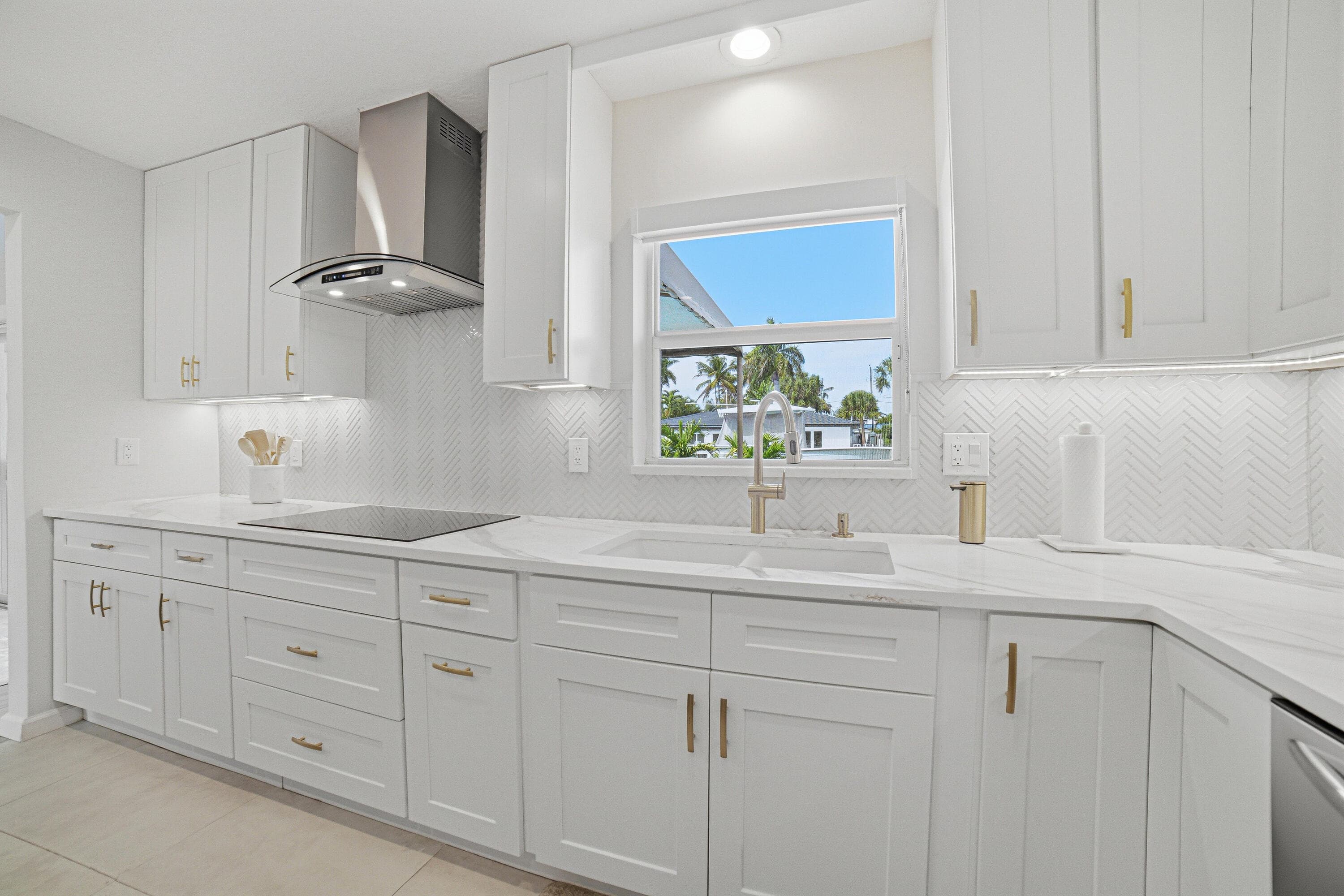 2281 SE 11th Street, Pompano Beach, FL 33062 — photo 15 of 40
