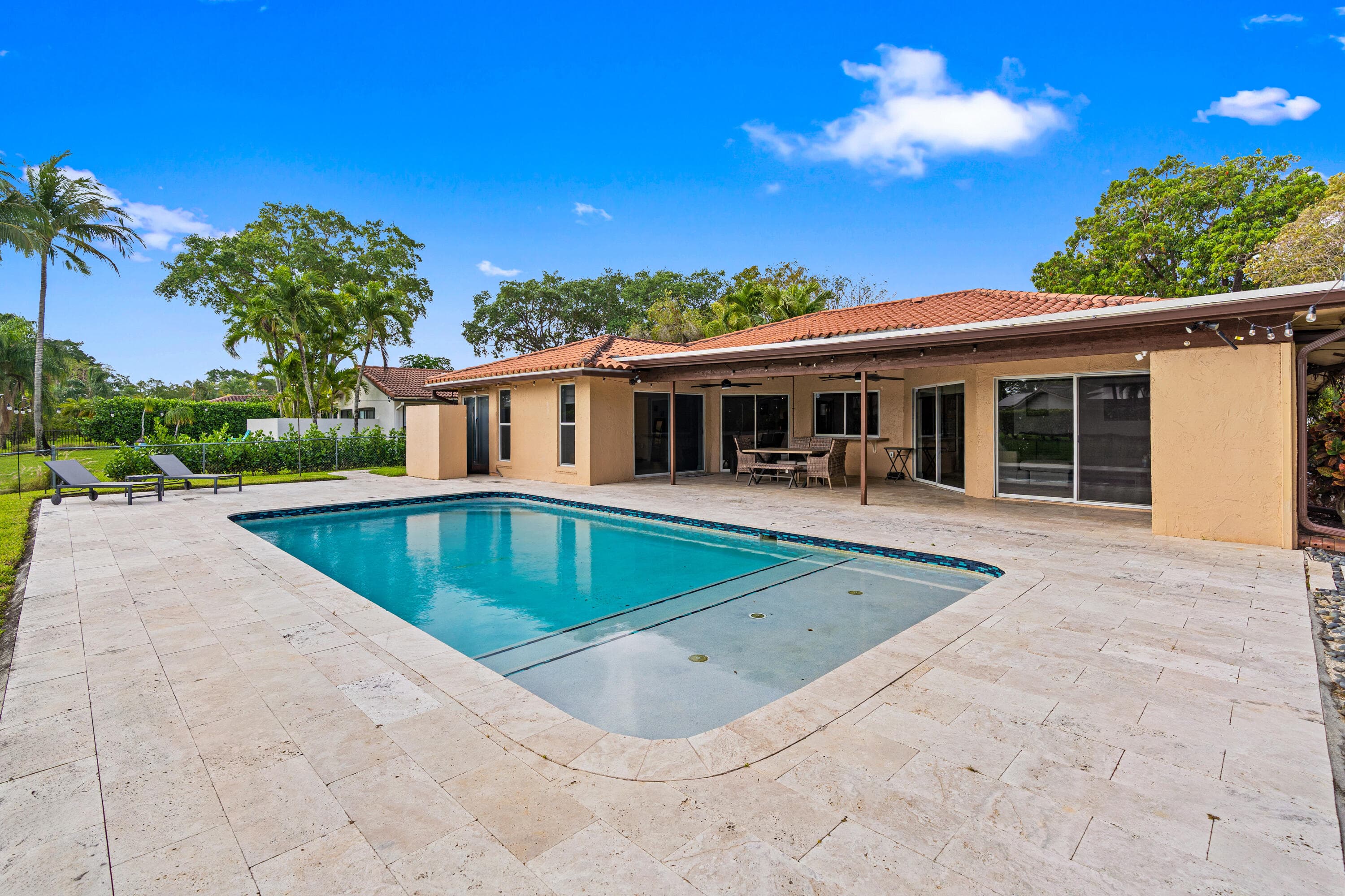 10027 Ramblewood Drive, Coral Springs, FL 33071 — photo 4 of 22
