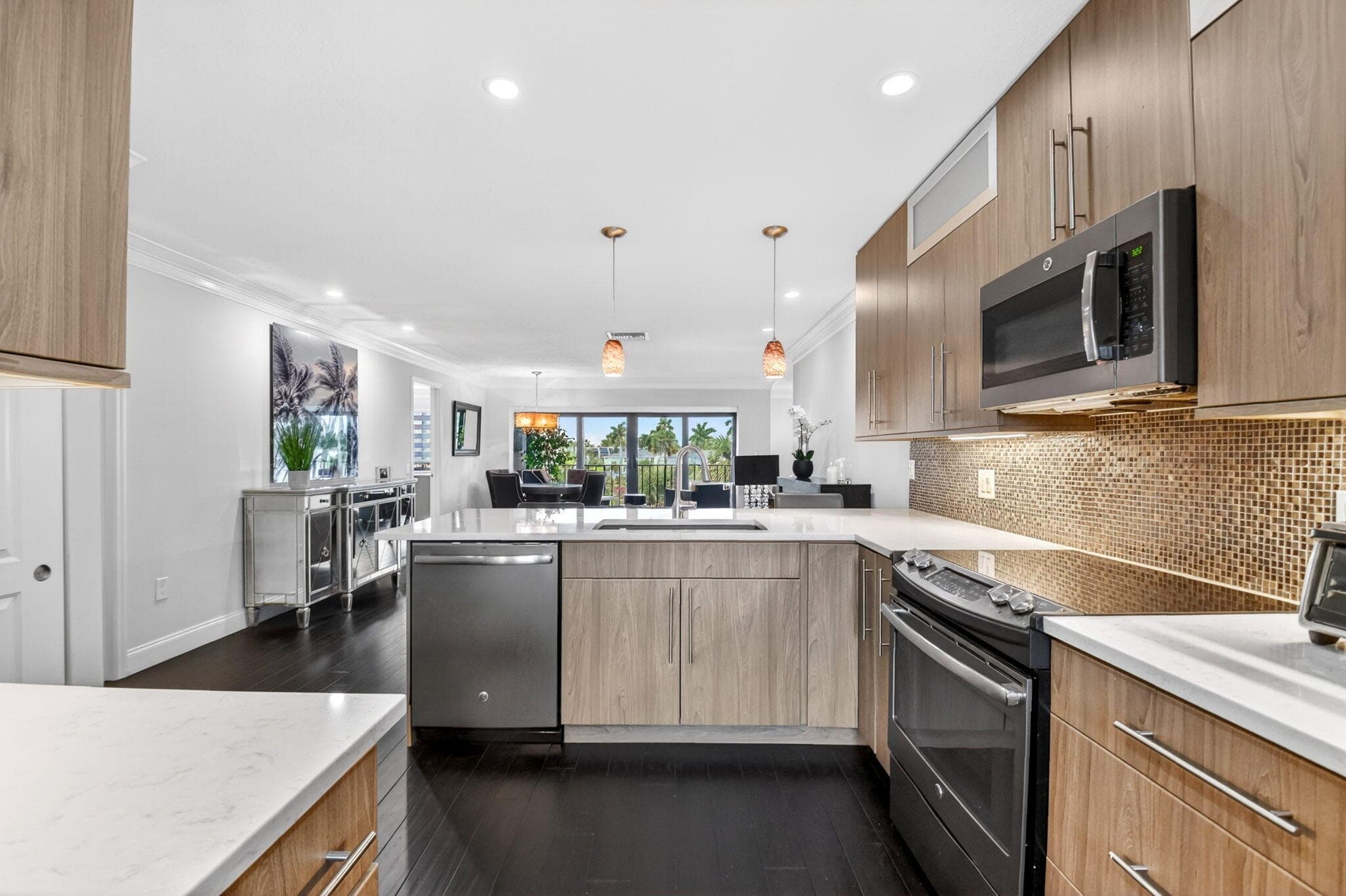 4290 Deste Court 303, Lake Worth, FL 33467 — photo 16 of 43