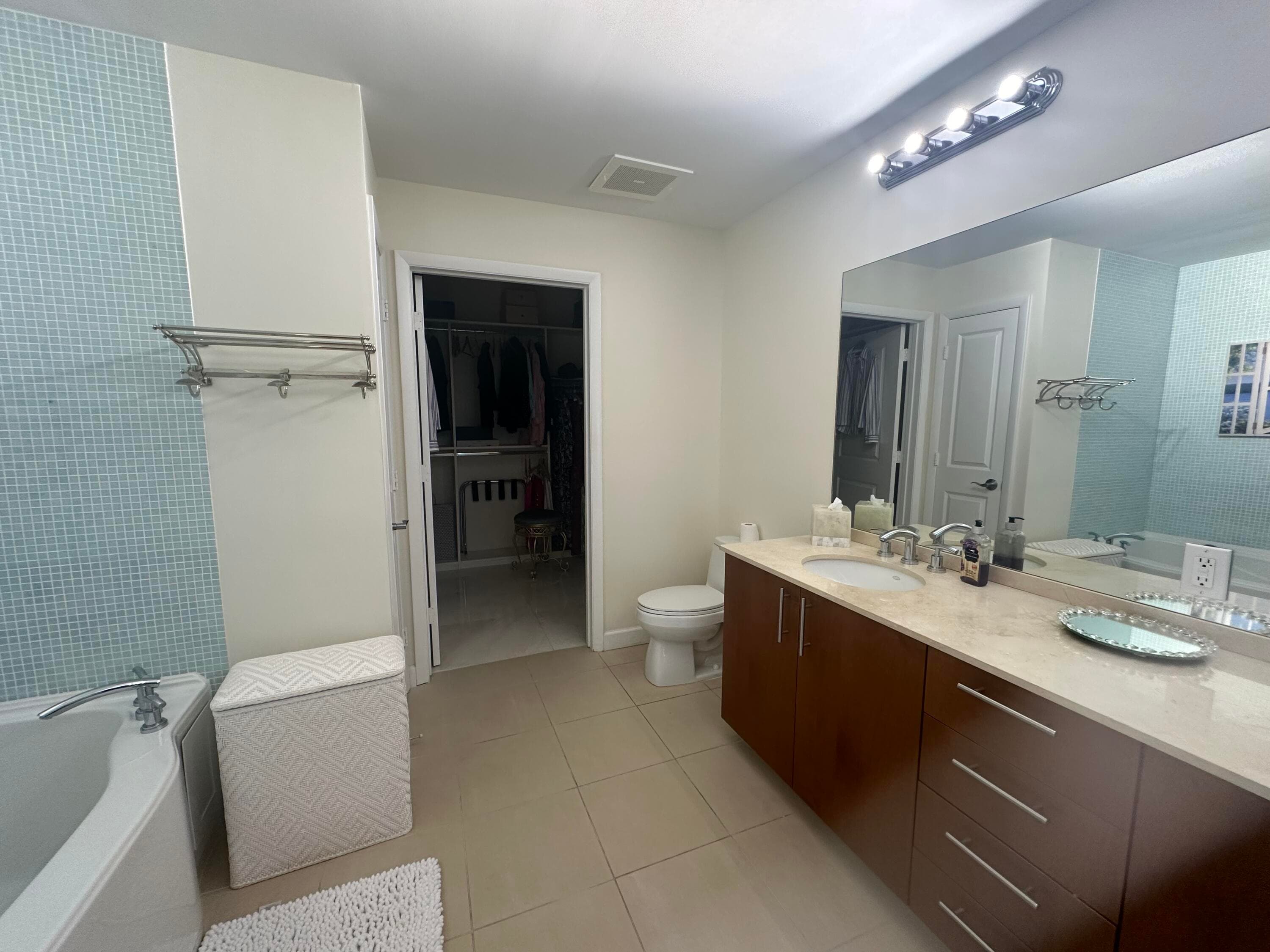 1945 S Ocean Drive, Hallandale Beach, FL 33009 — photo 8 of 30