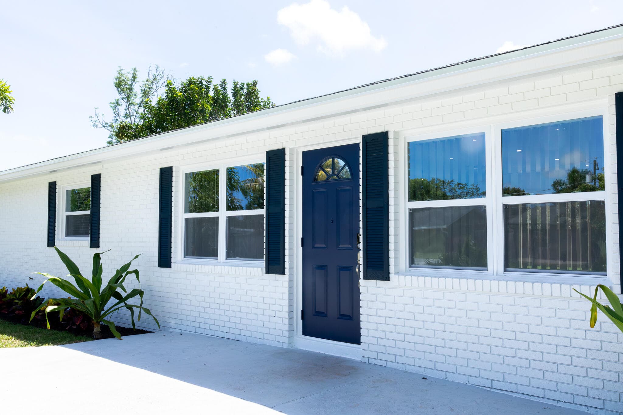 3360 Sapphire Road, Lake Worth, FL 33462 — photo 2 of 60
