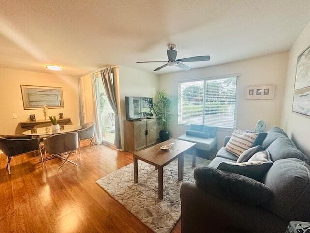 402 Villa Circle 402, Boynton Beach, FL 33435 — photo 4 of 56