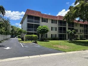 3550 NW 104th Avenue 33, Coral Springs, FL 33065 — photo 1 of 6